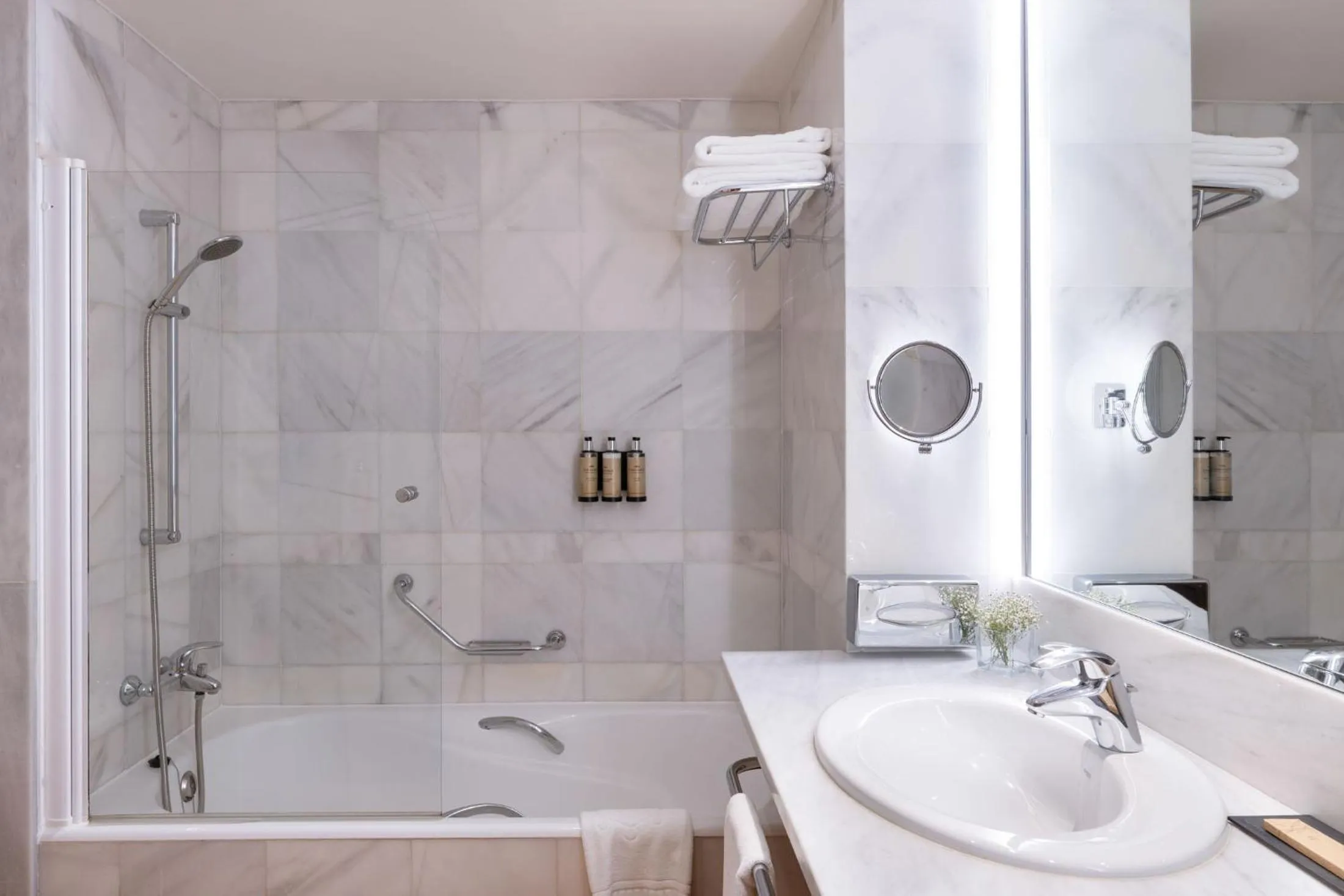 Bathroom in Parador de Sos del Rey Católico