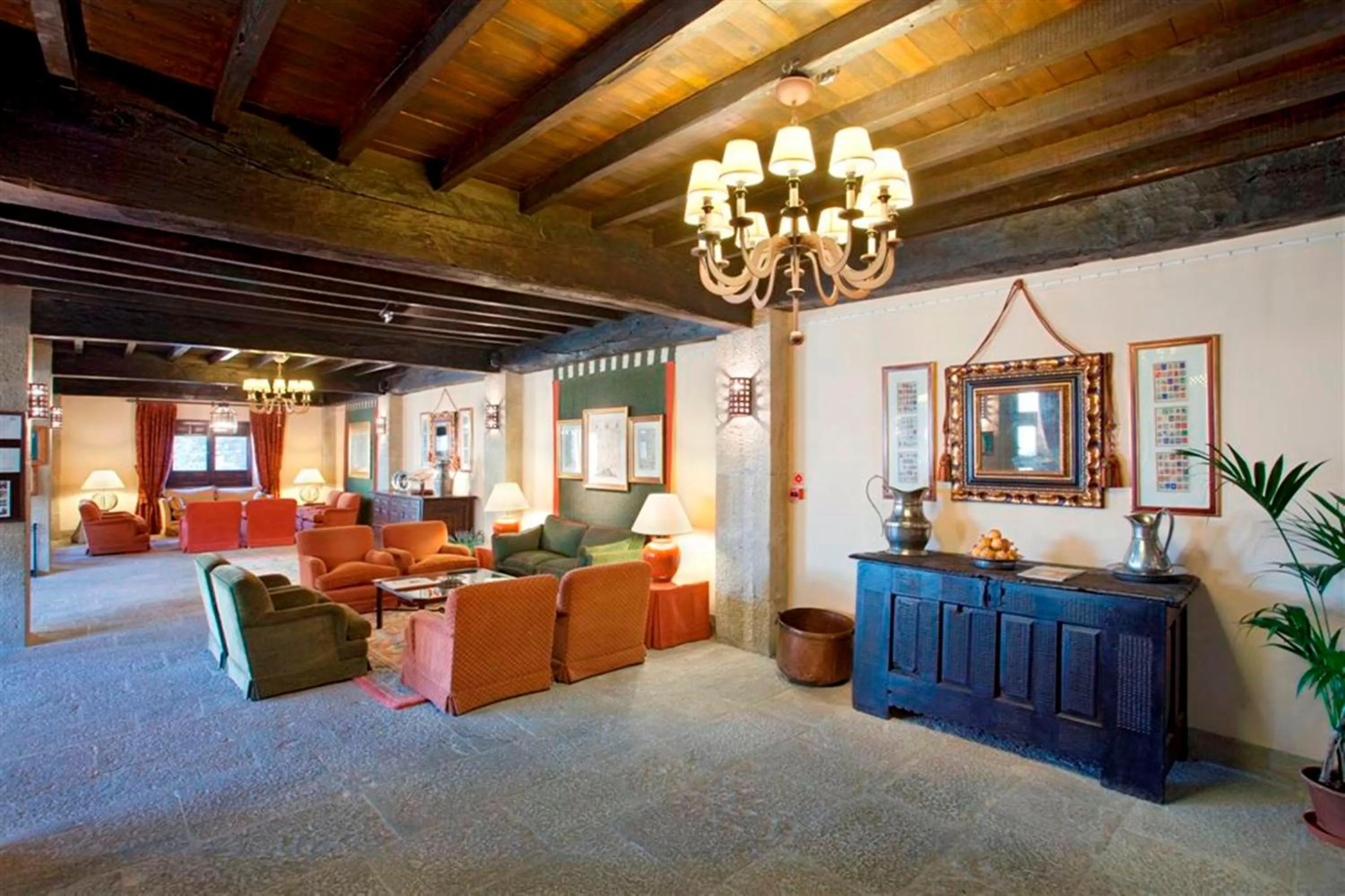 Lobby or reception in Parador de Sos del Rey Católico