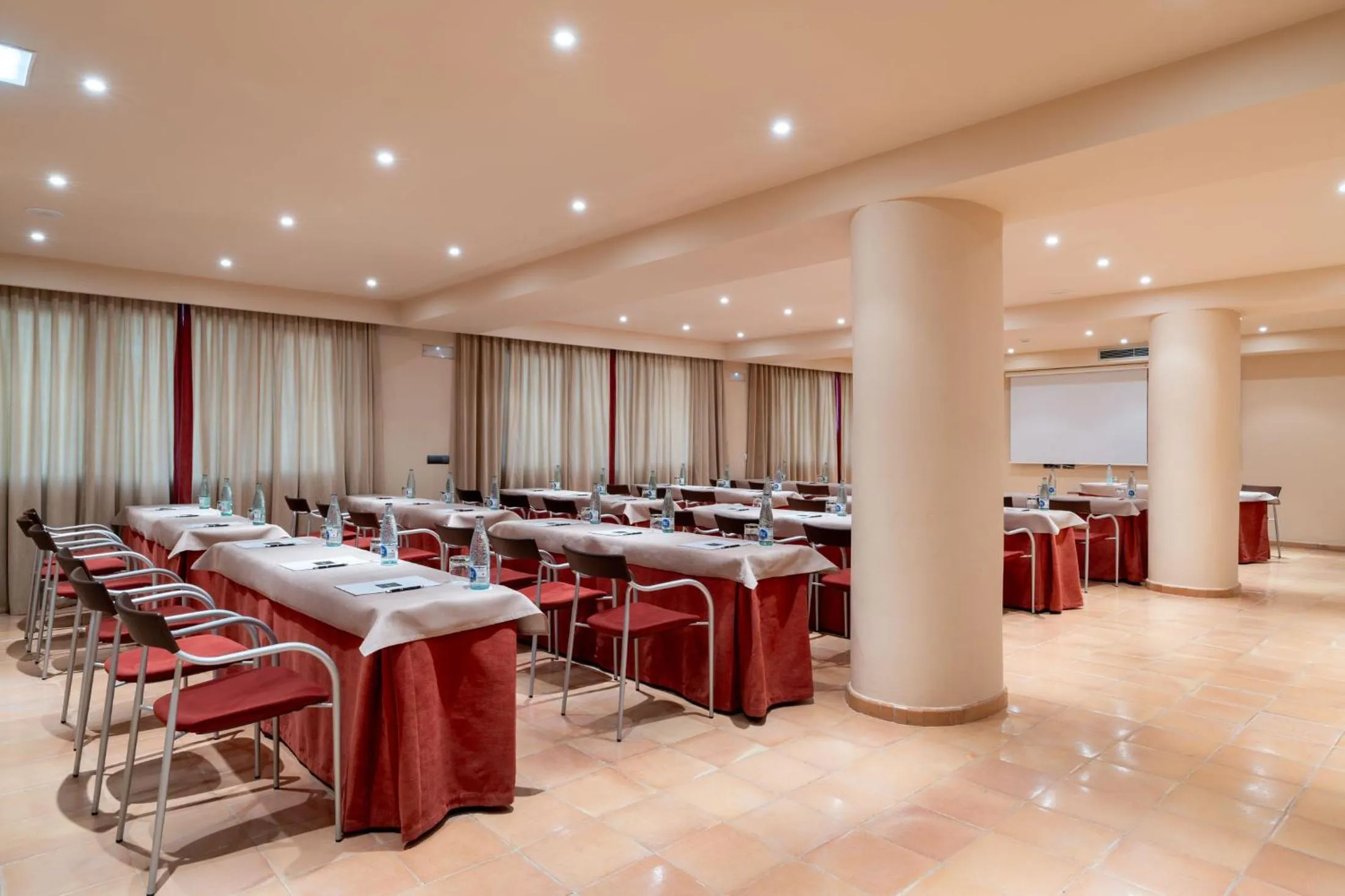 Meeting/conference room in Parador de Sos del Rey Católico