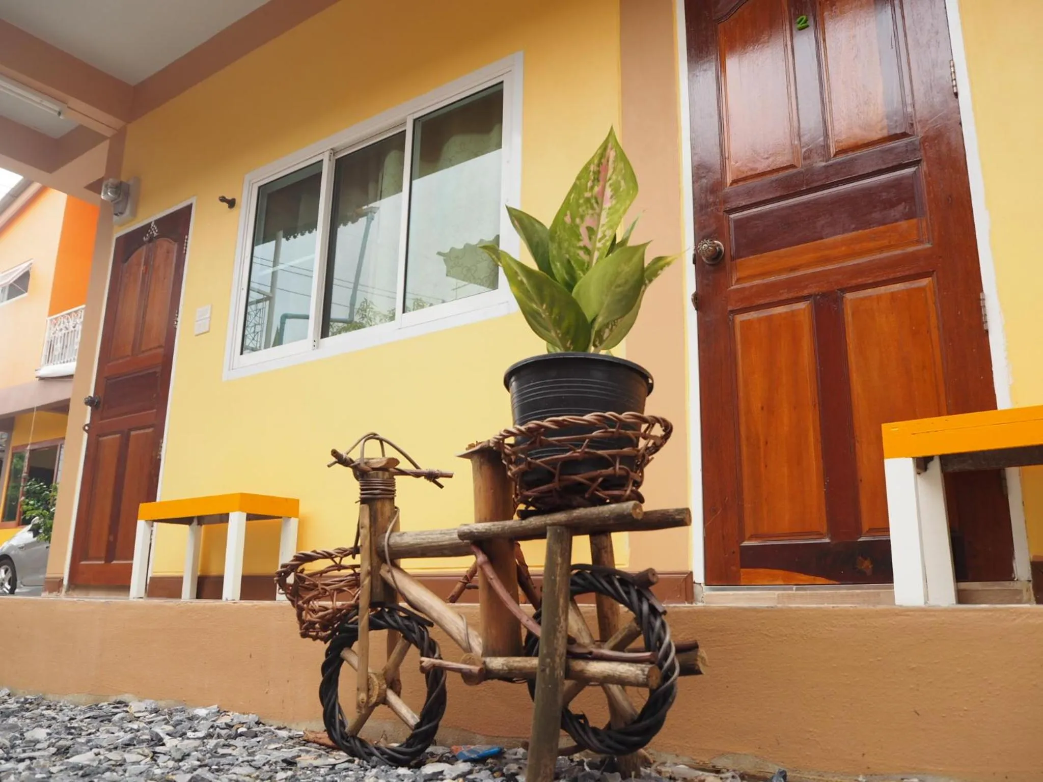 Property building in Baan Bussara