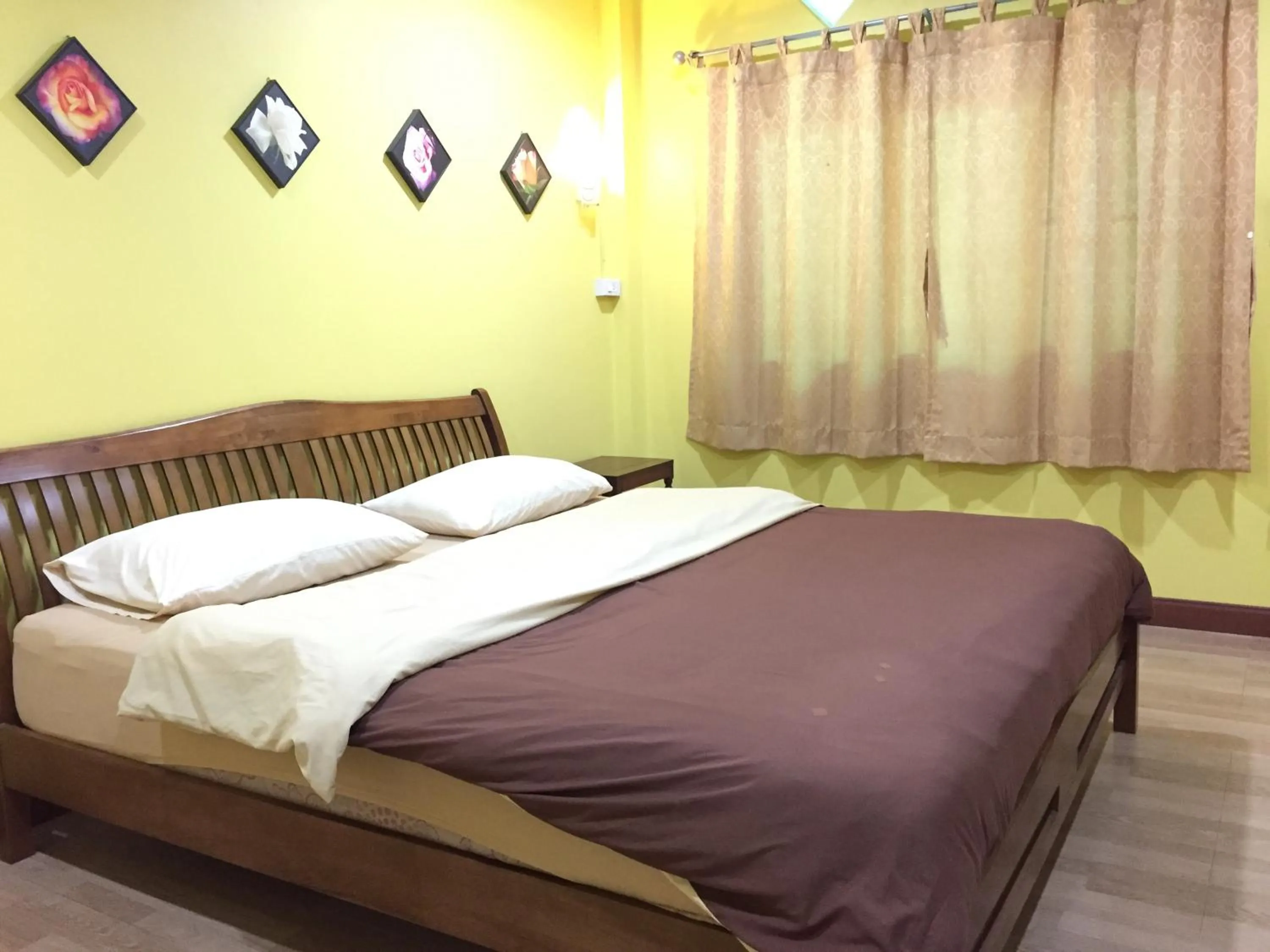 Bed in Baan Bussara