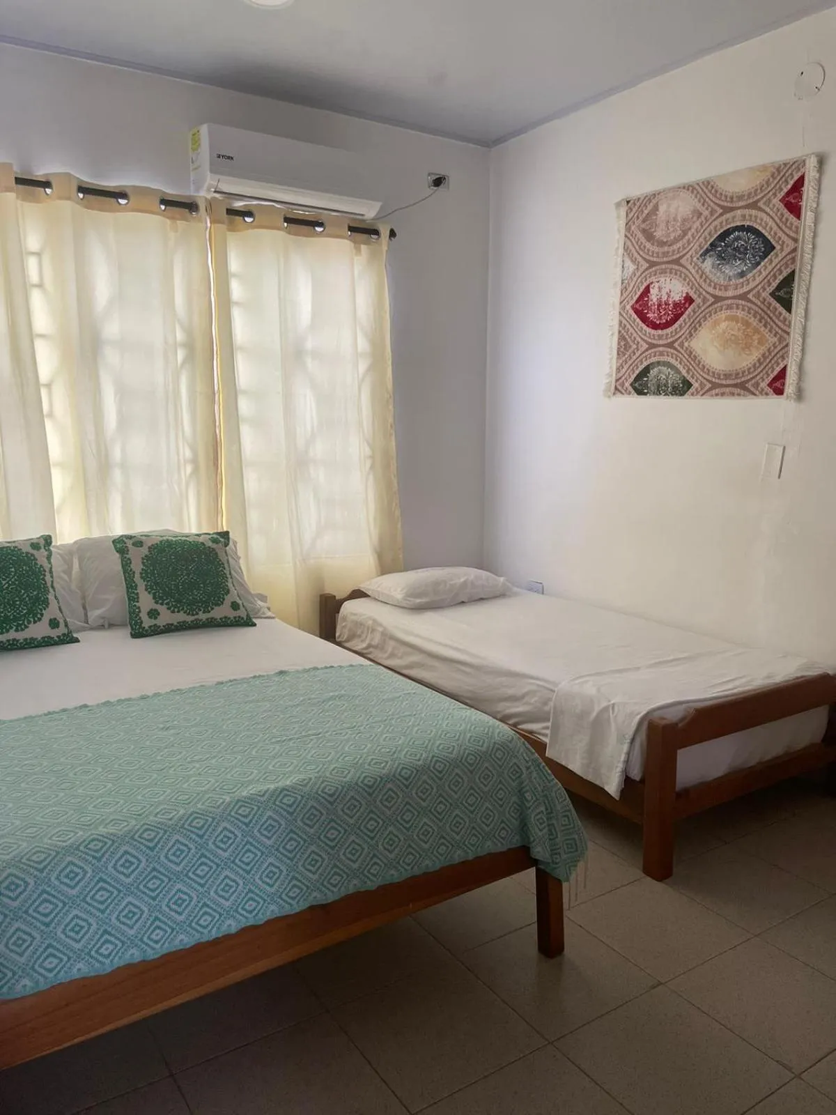 Photo of the whole room in Casa Inés Tolú