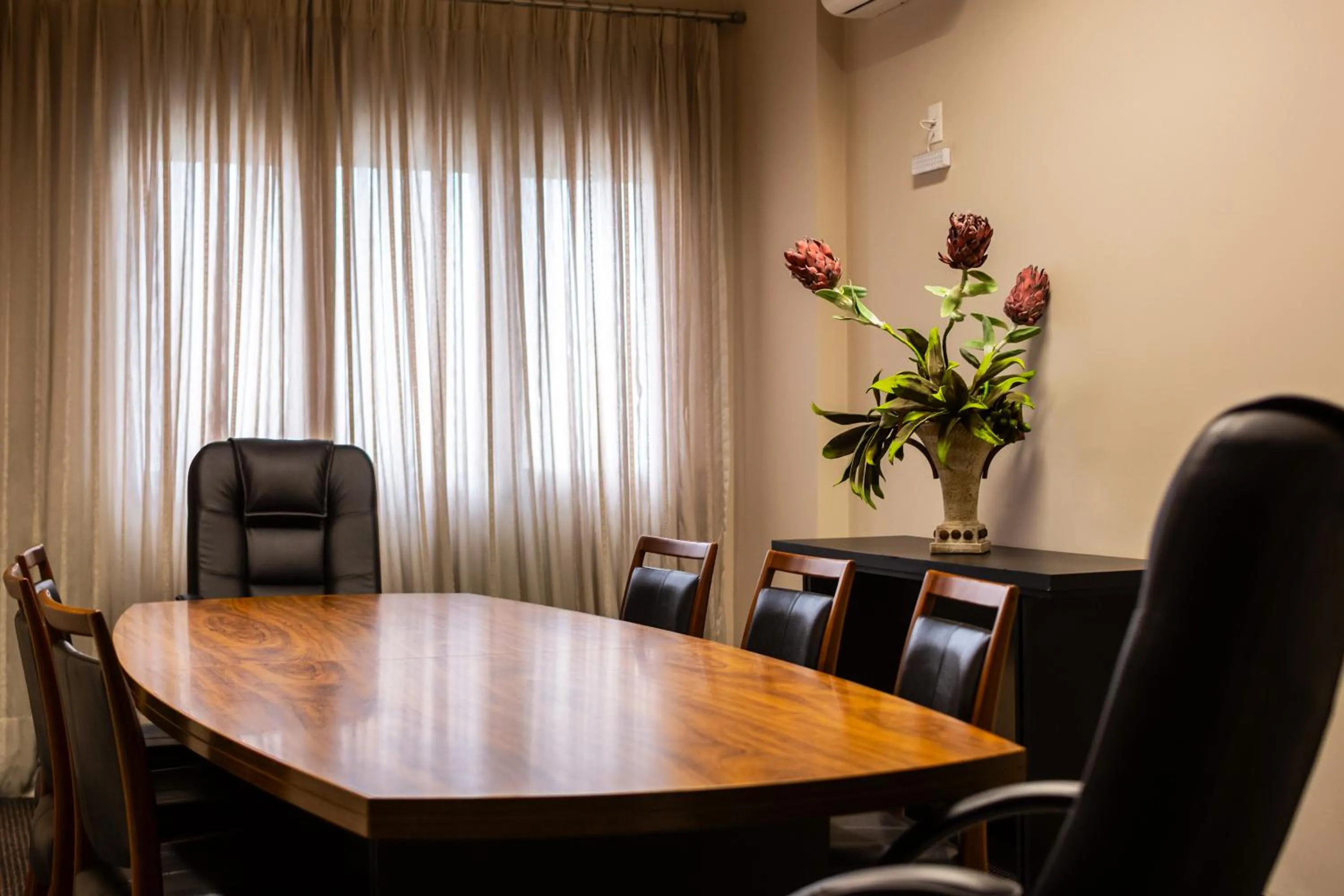 Meeting/conference room in Hotel Laghetto Villa Moura