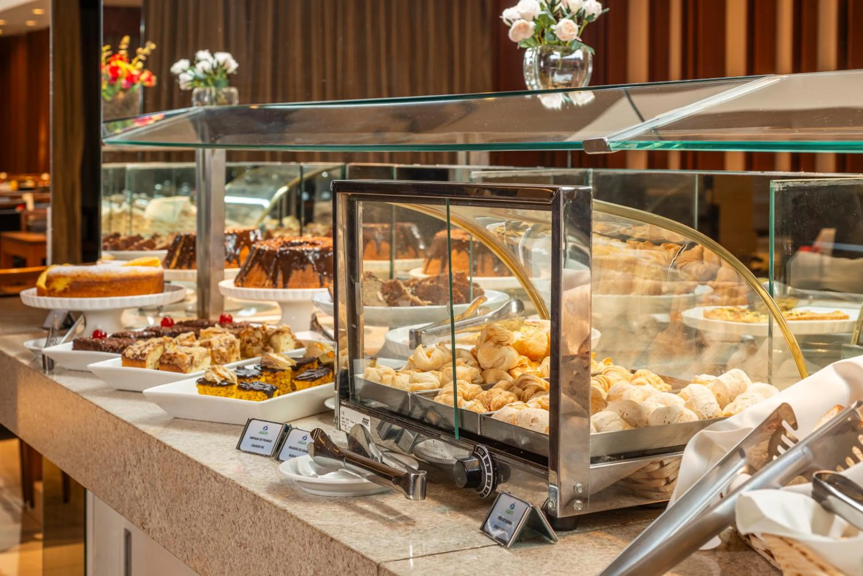 Breakfast in Hotel Laghetto Villa Moura