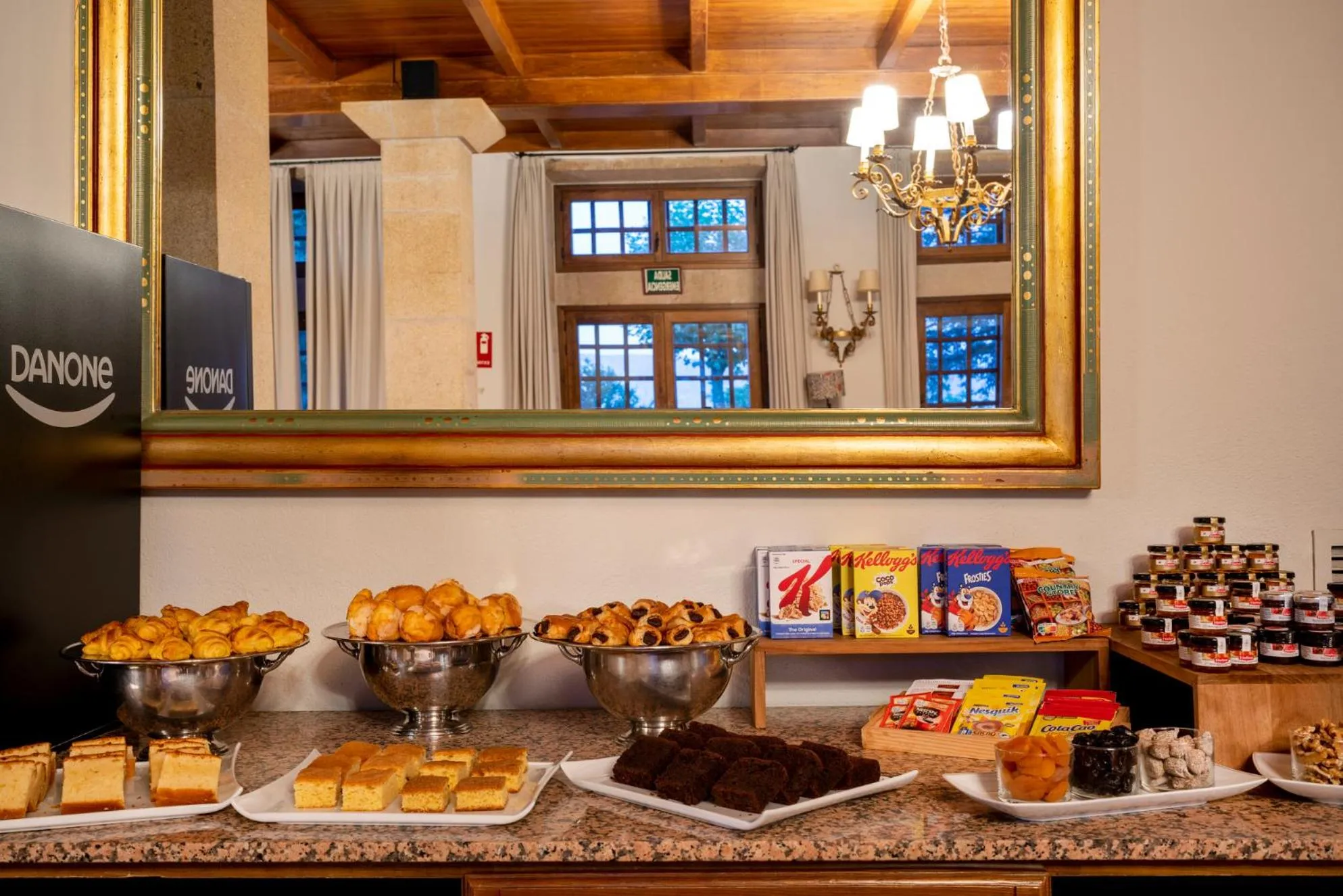 Breakfast in Parador de Verín