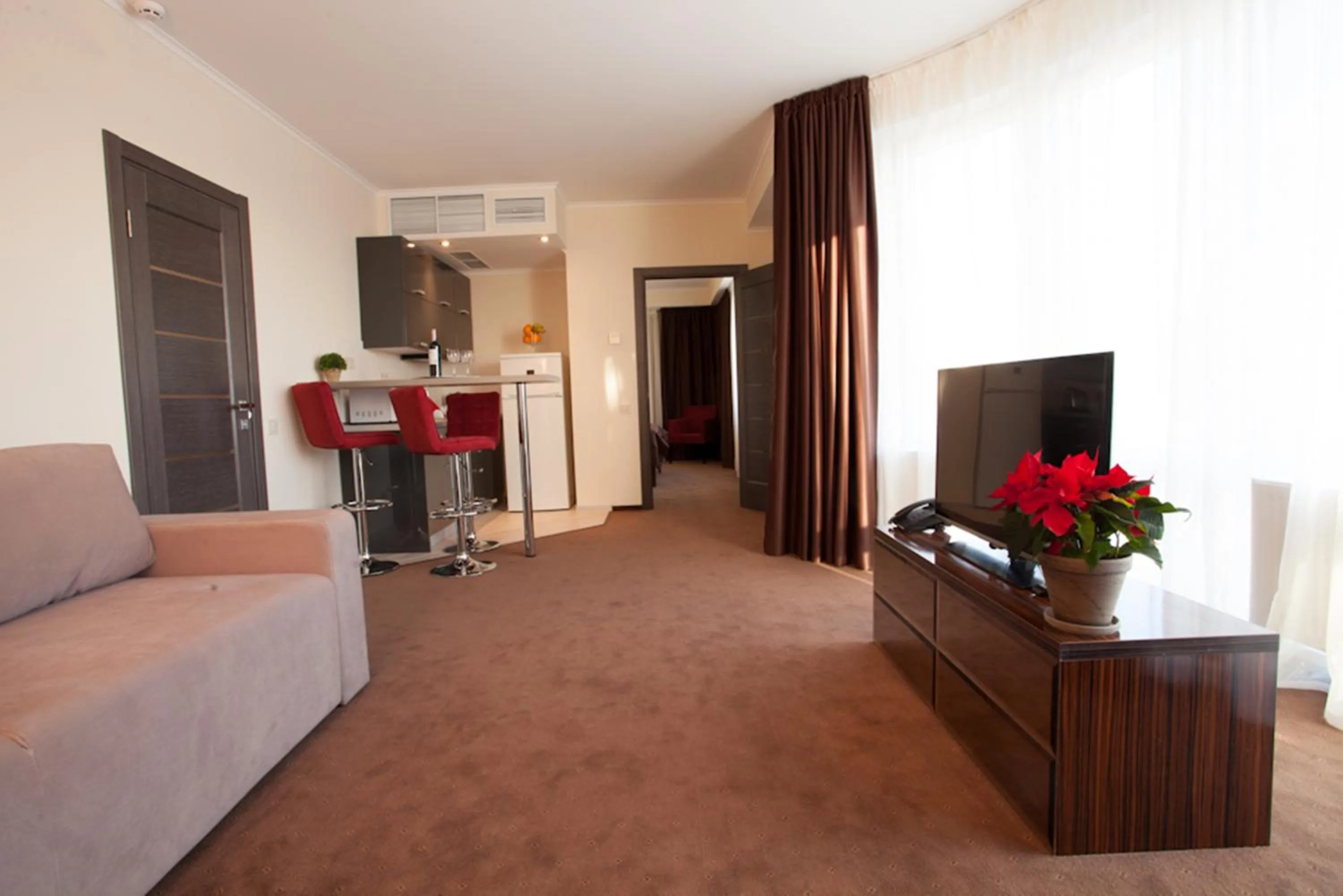 Kitchen or kitchenette in Twin Apart Hotel