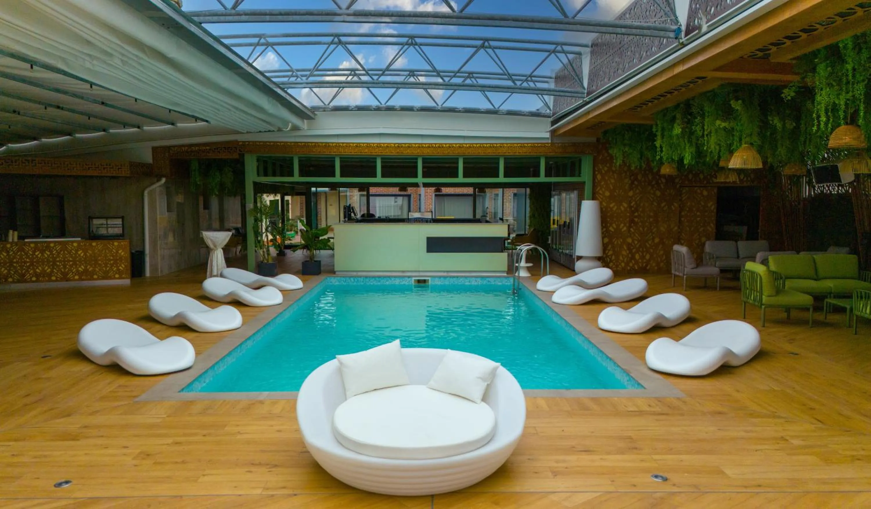 Swimming pool in Rodizio Hill Resort