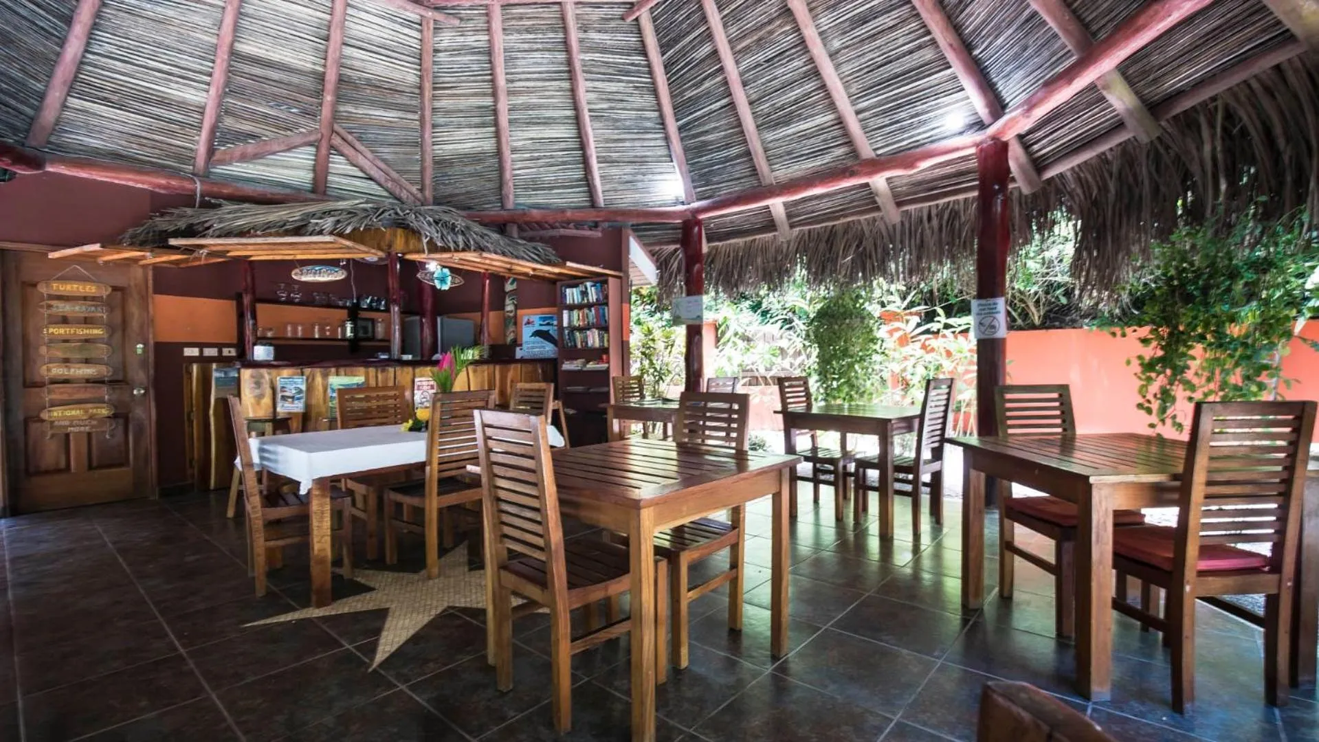 Restaurant/places to eat in Hotel El Pequeño Gecko Verde