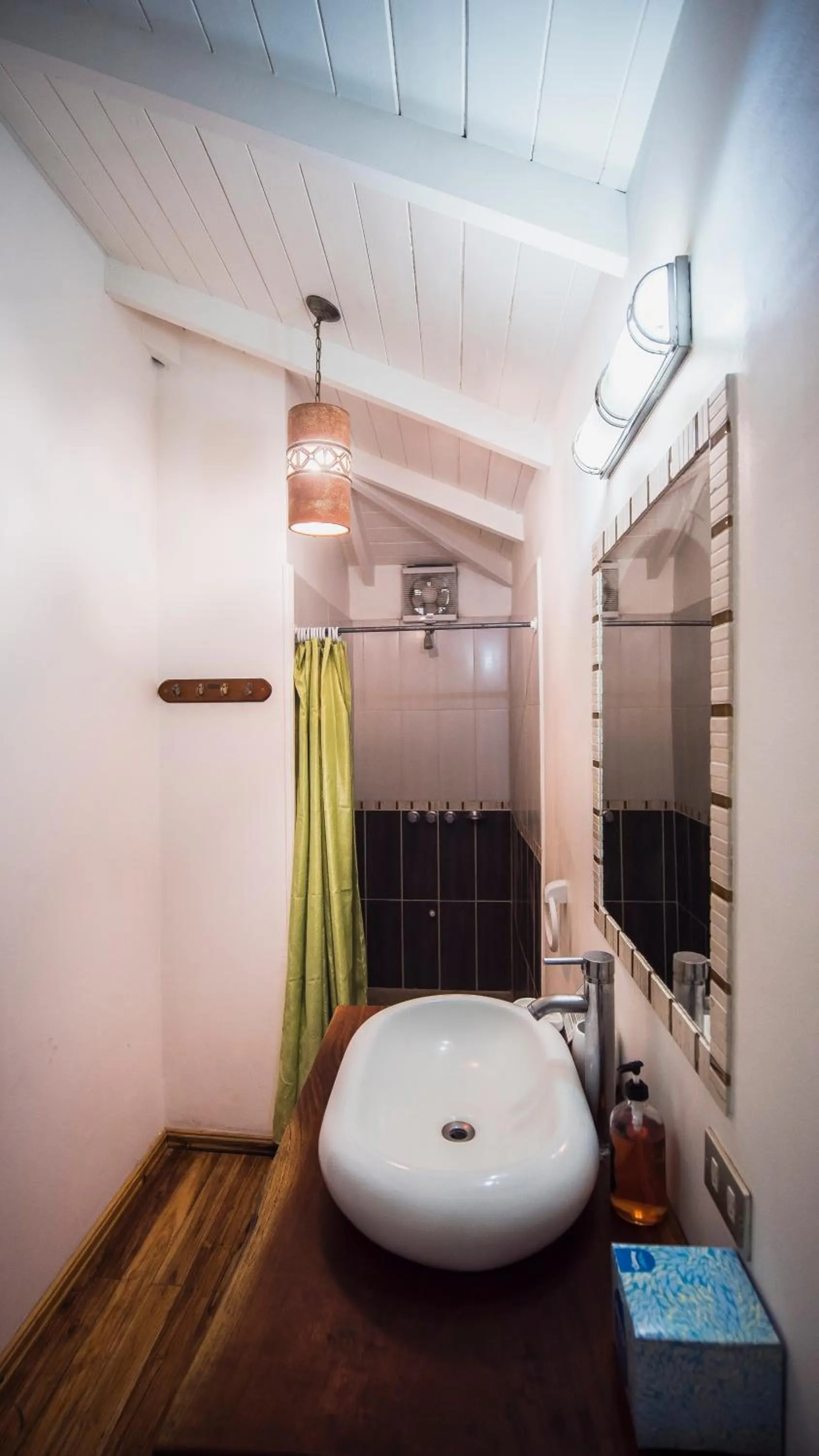 Shower in Hotel El Pequeño Gecko Verde