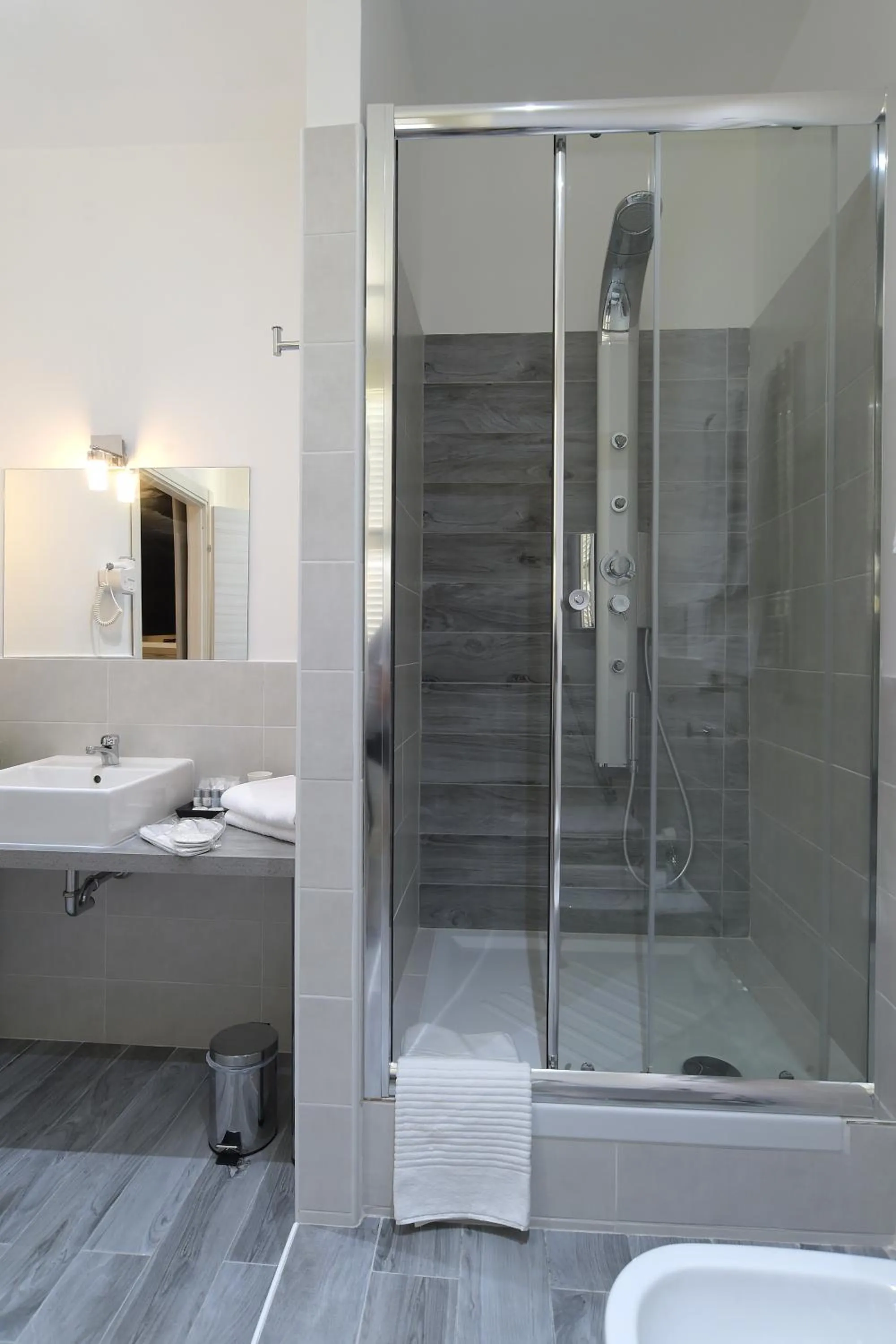 Bathroom in Town House 57