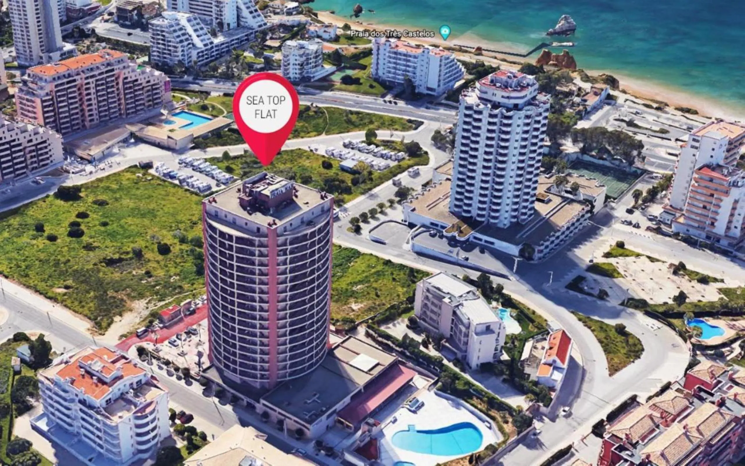 Property building in Torre Verde Balcony&Pool View Flat