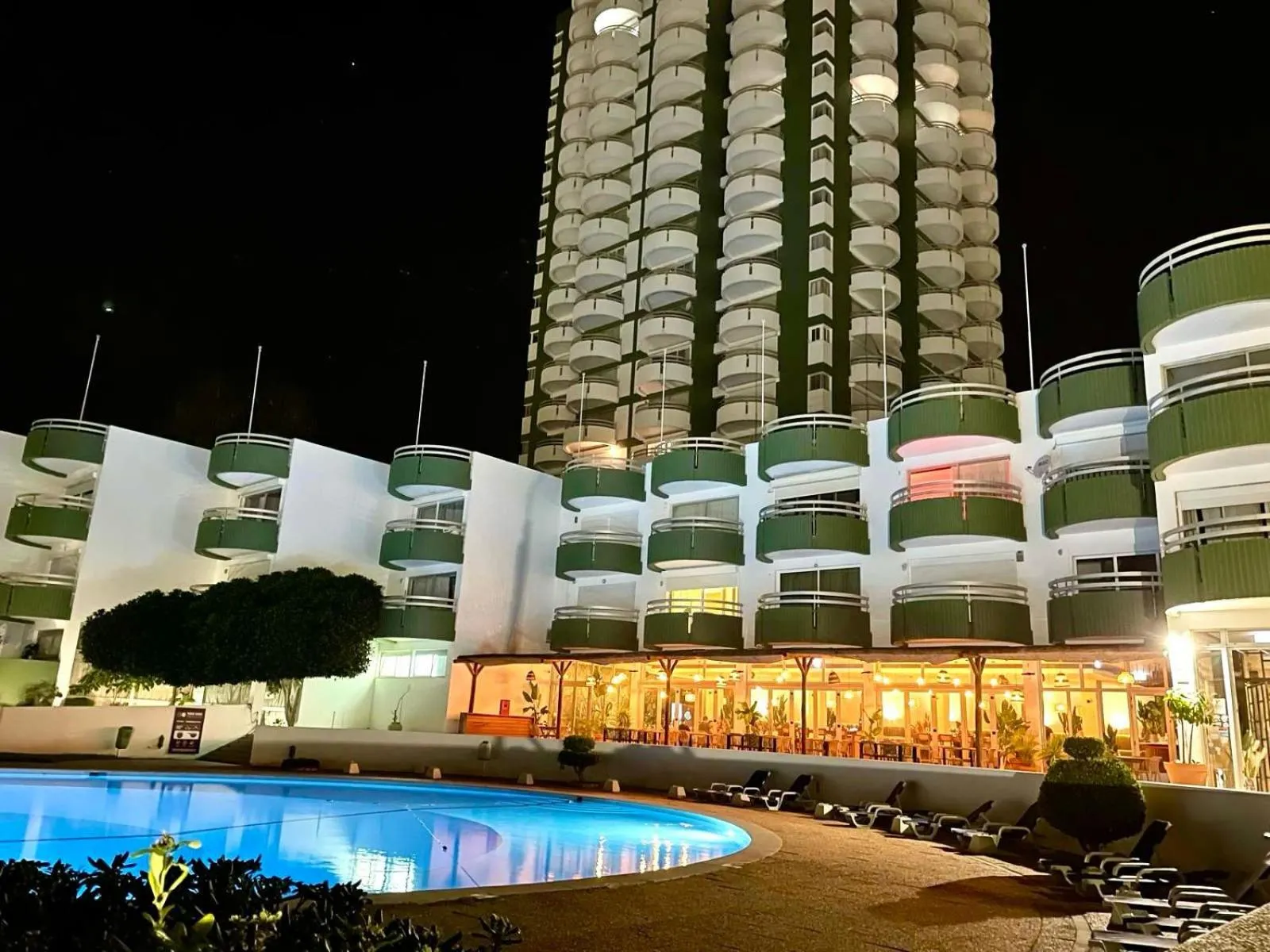 Property building in Torre Verde Balcony&Pool View Flat
