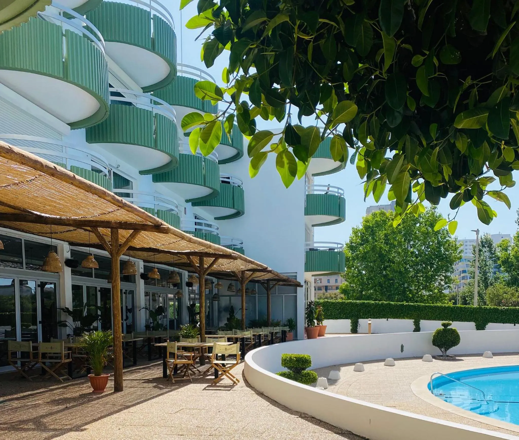 Coffee/tea facilities in Torre Verde Balcony&Pool View Flat