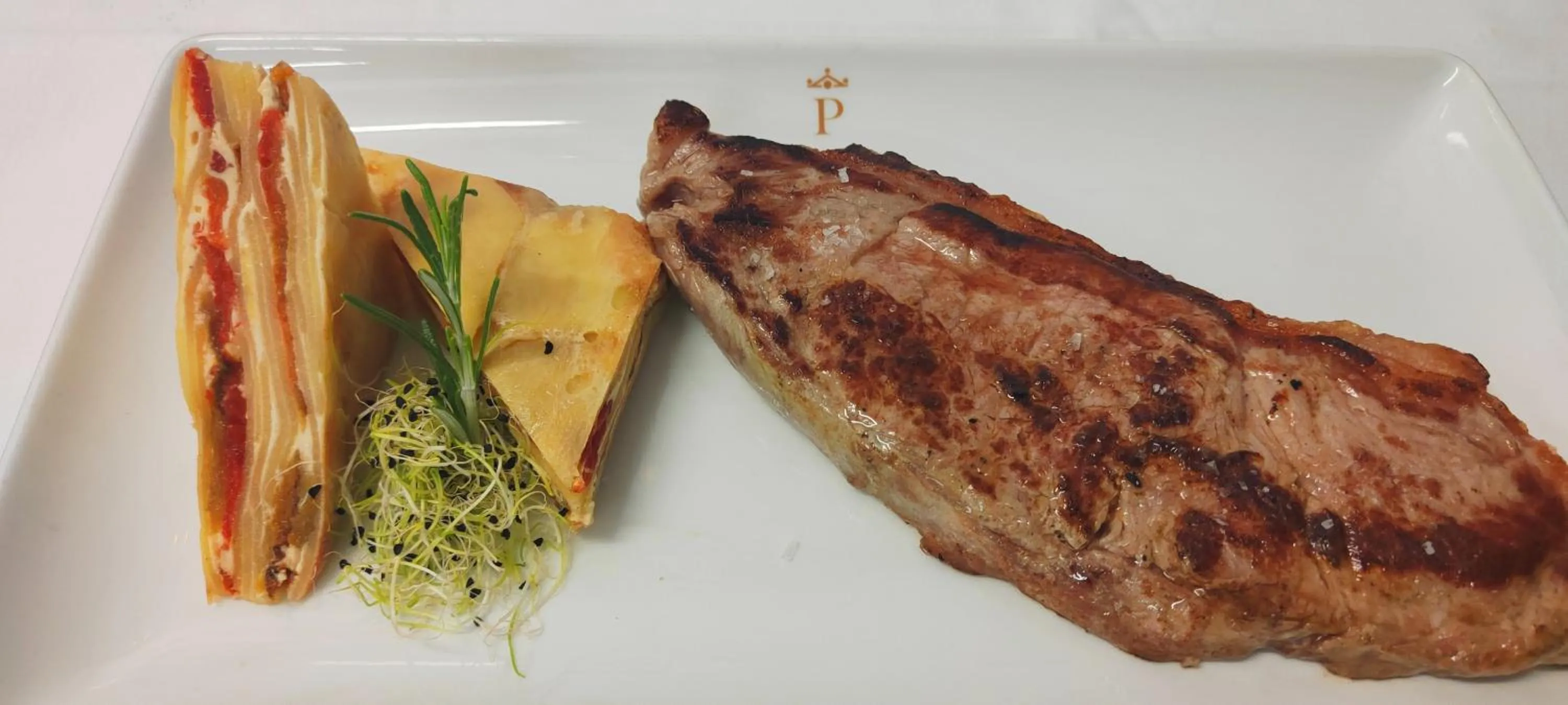 Food and drinks in Parador de Villafranca del Bierzo