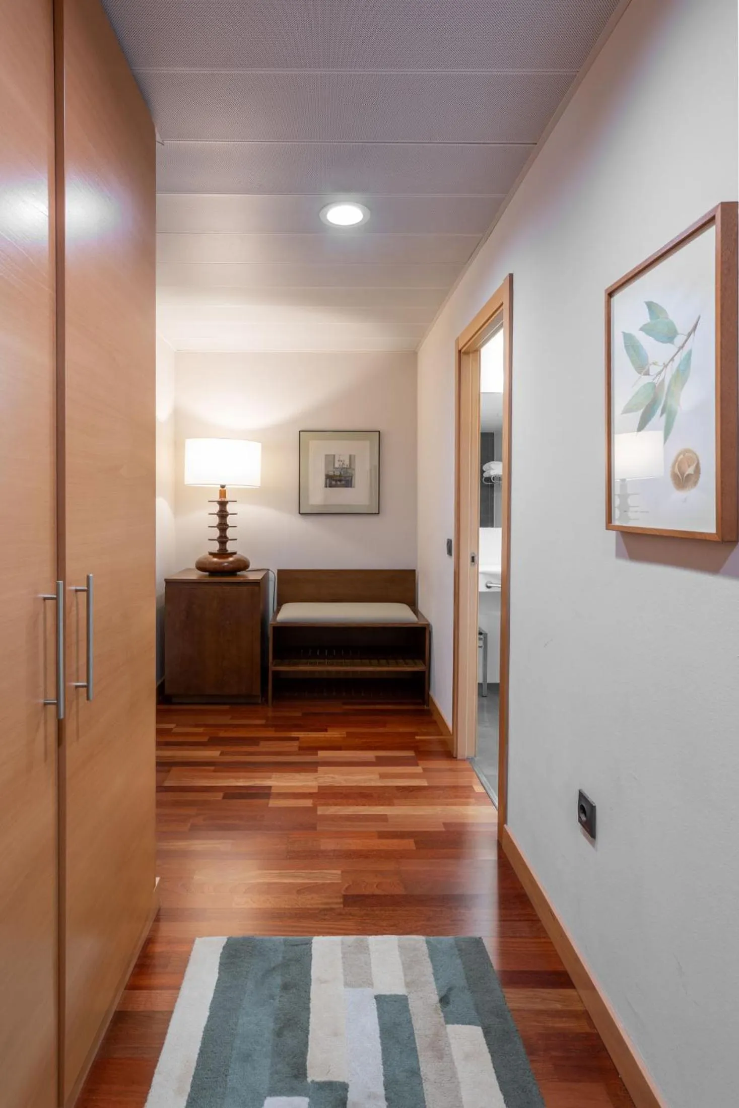 Photo of the whole room, Bed in Parador de Villafranca del Bierzo