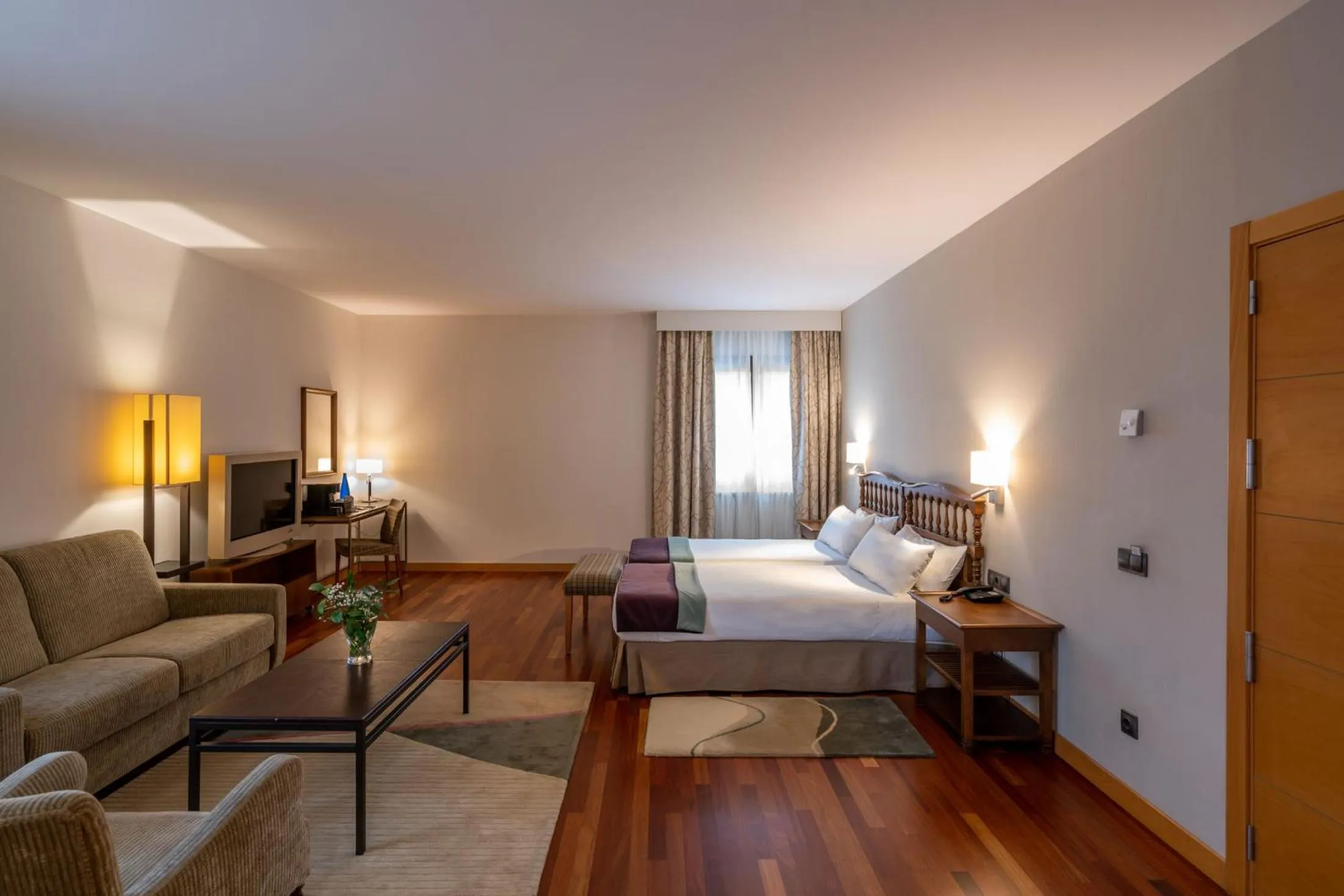 Bedroom, Bed in Parador de Villafranca del Bierzo