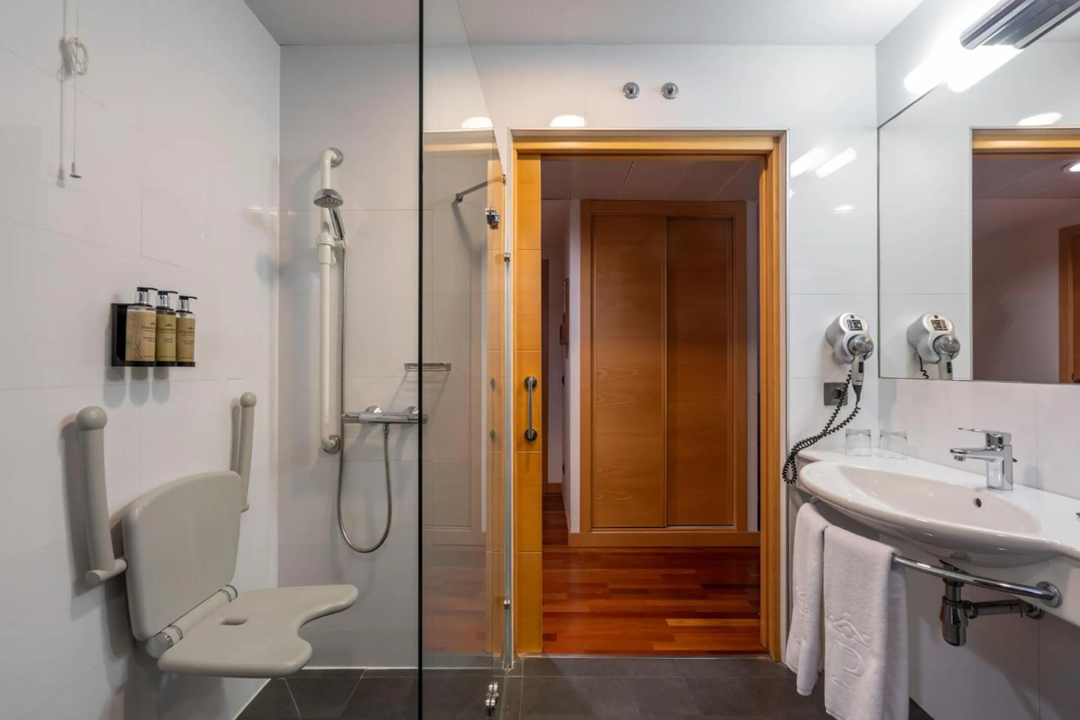 Bathroom in Parador de Villafranca del Bierzo