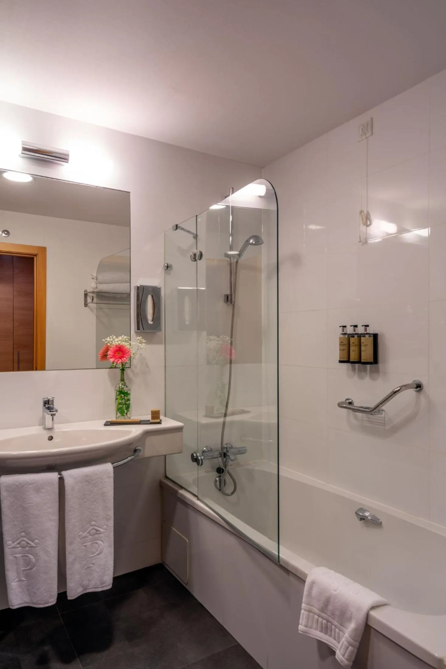 Bathroom in Parador de Villafranca del Bierzo