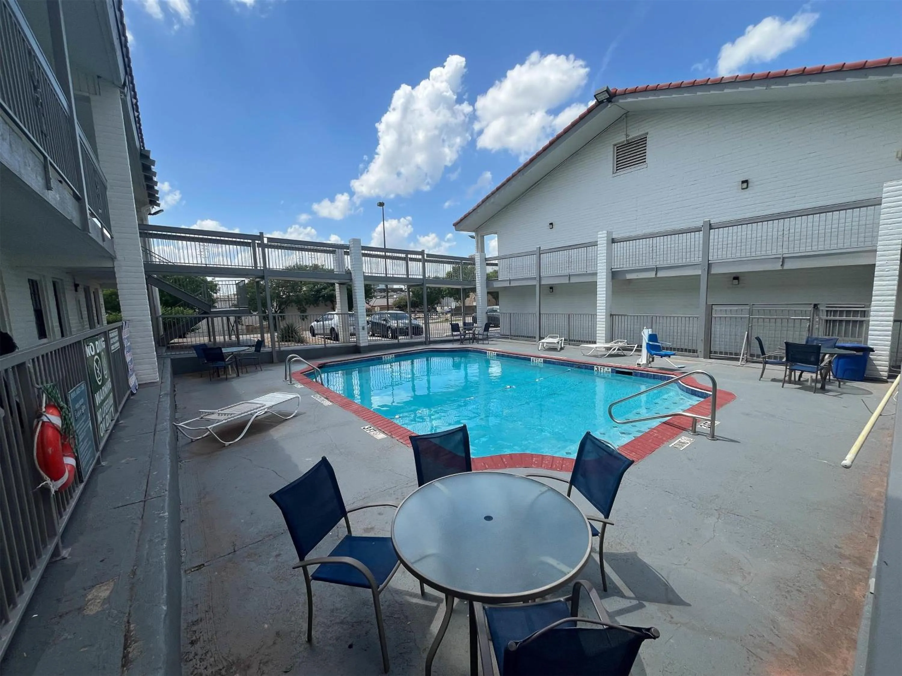 Pool view in Studio 6 Suites Euless, TX – DFW West