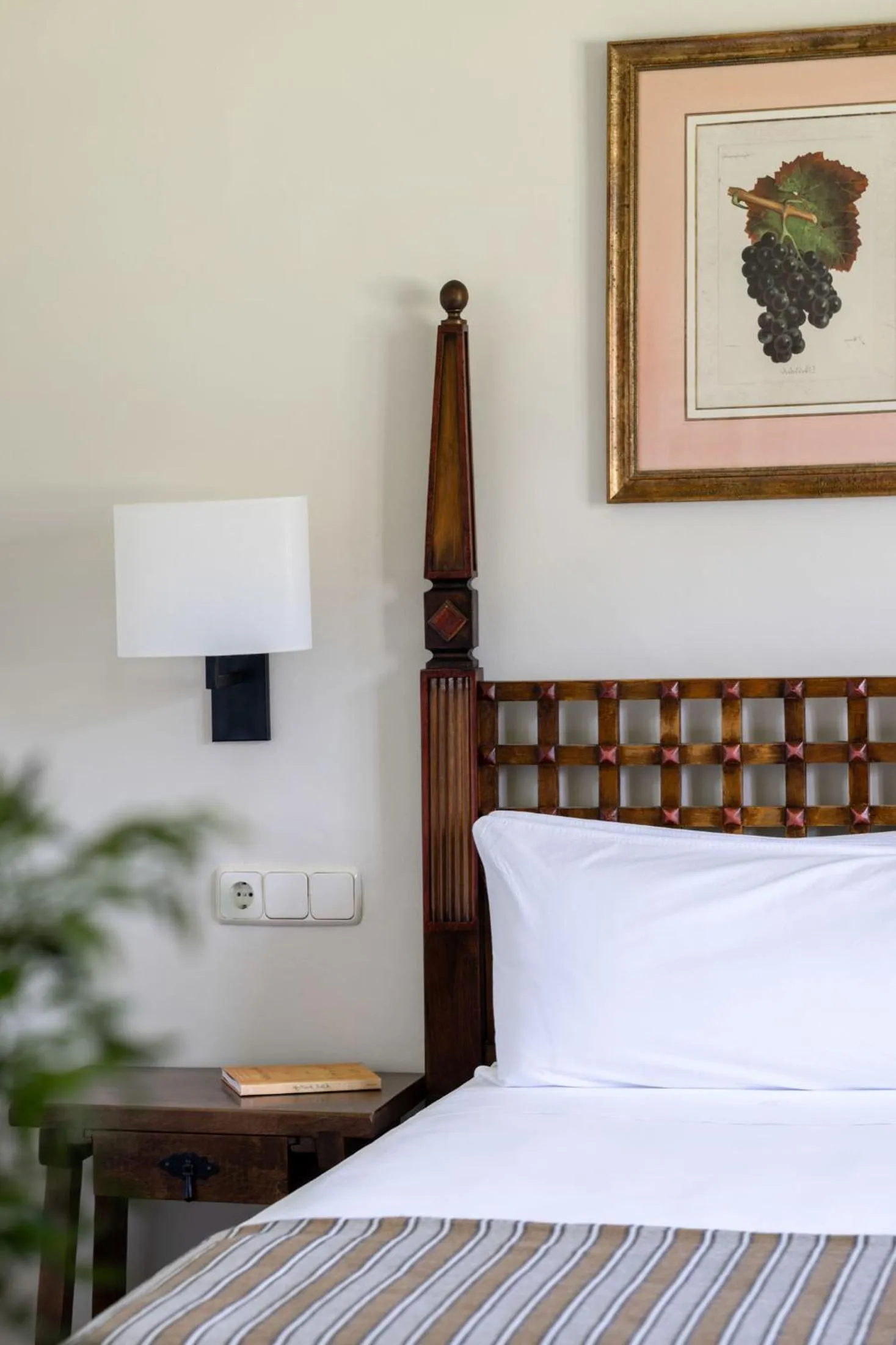 Decorative detail, Bed in Parador de Albacete