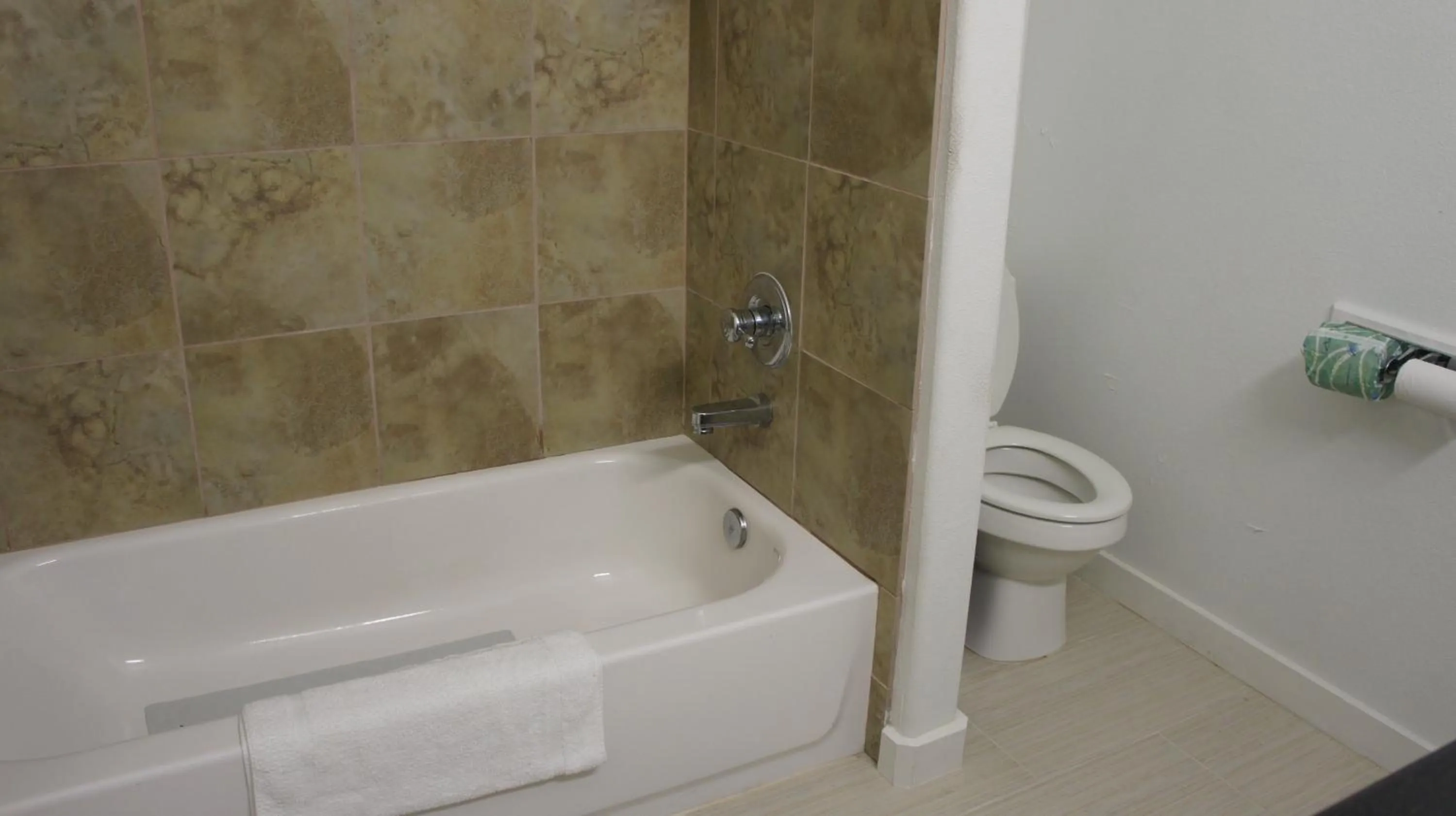 Shower in Lux Inn and Suites