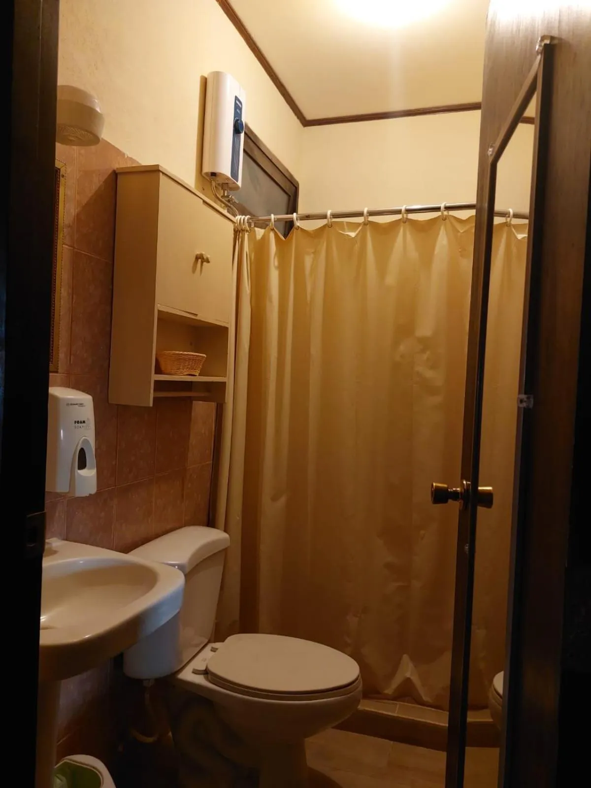 Bathroom in Hotel Los Balcones Leon