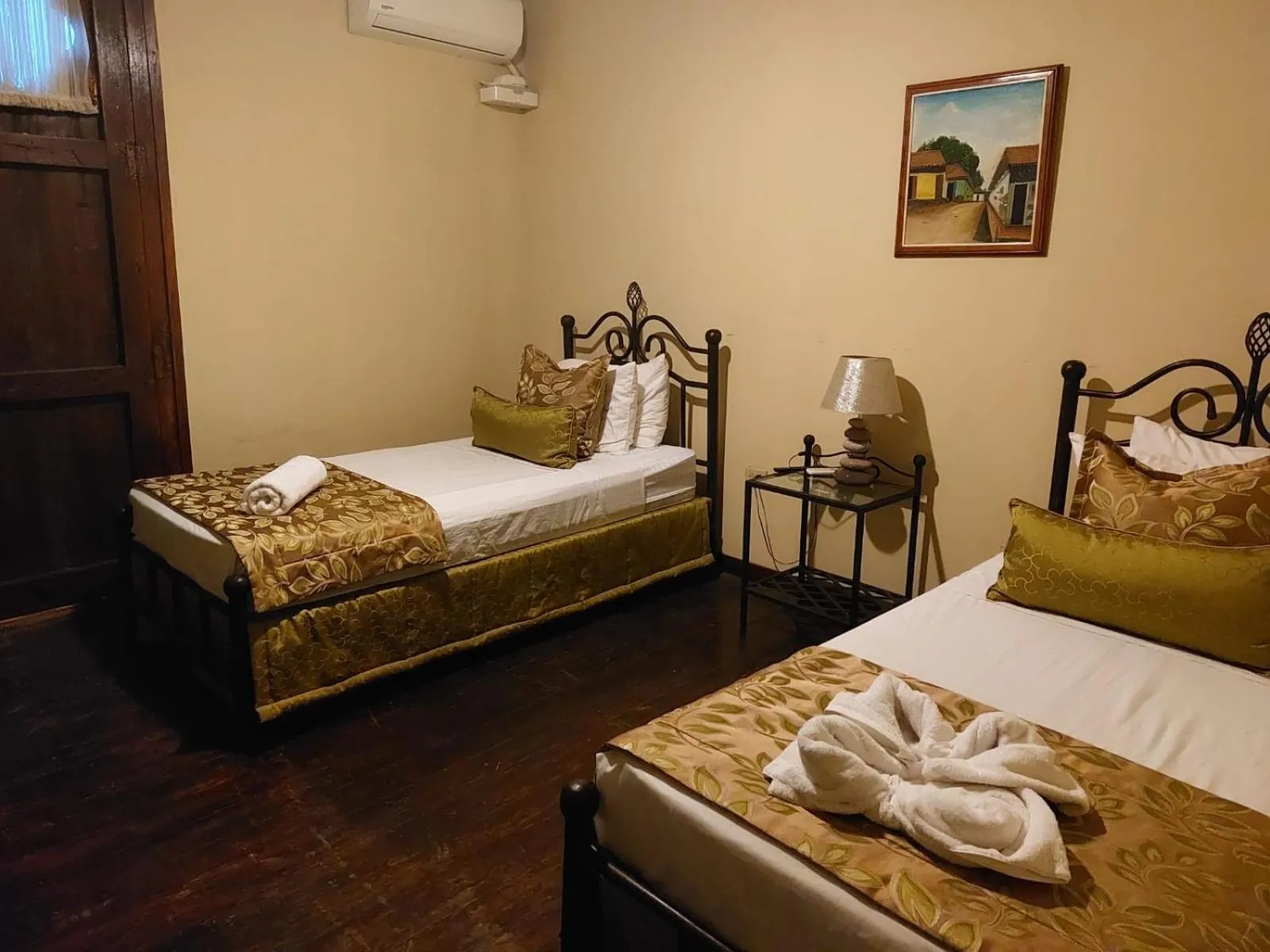 Bed in Hotel Los Balcones Leon