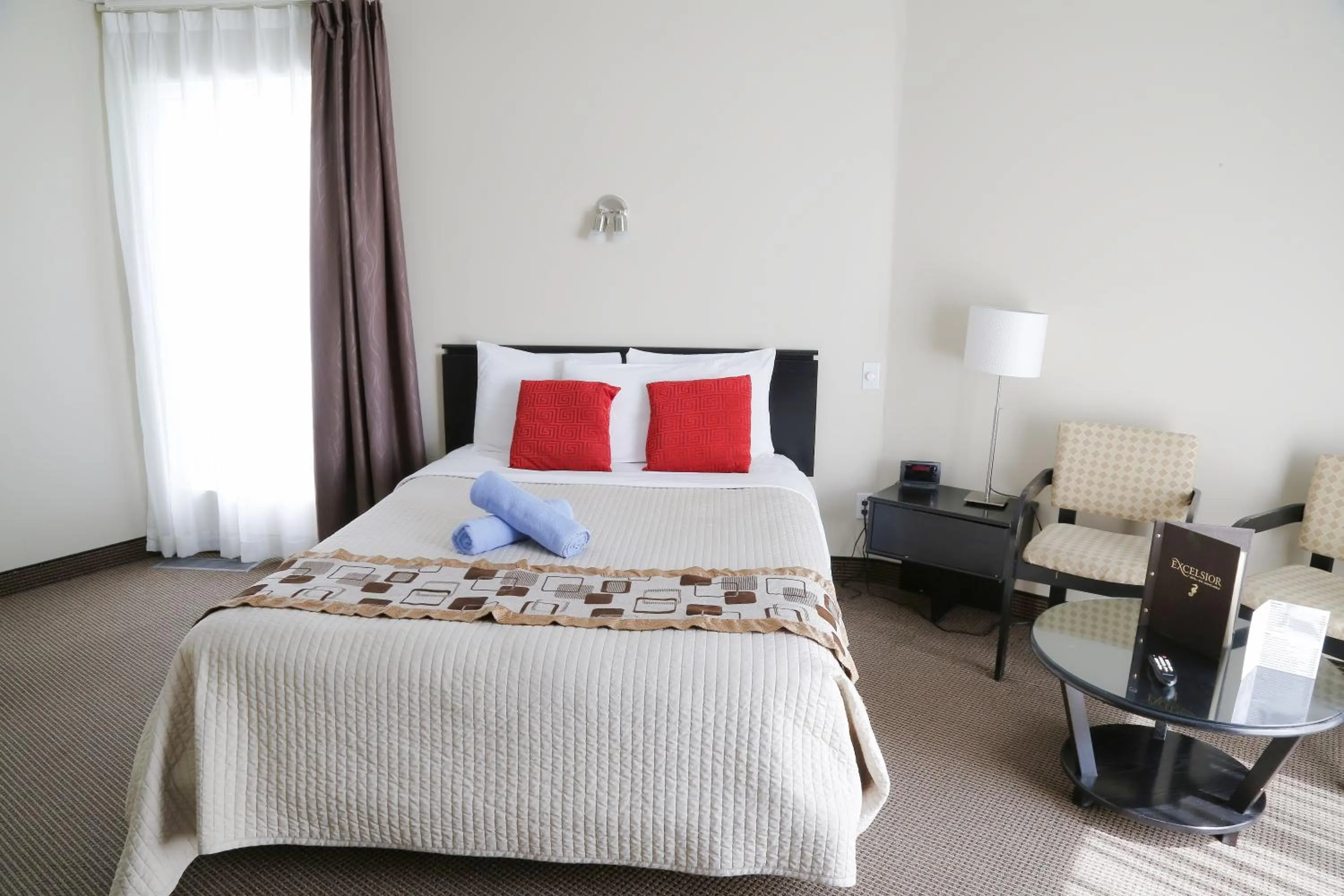 Bed in Excelsior Hôtel Spa Sainte-Adèle