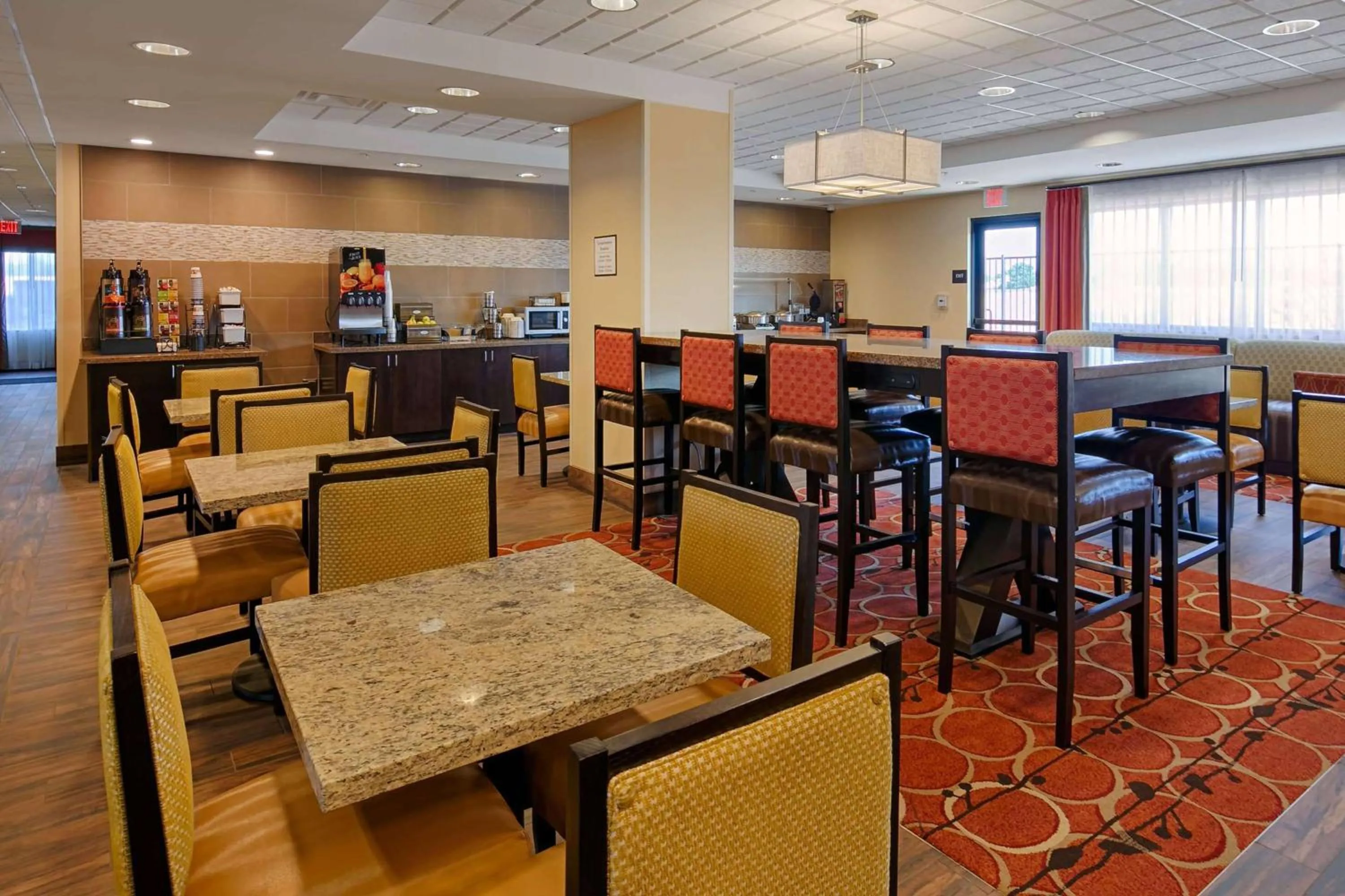 Breakfast in Best Western Plus Desert Poppy Inn