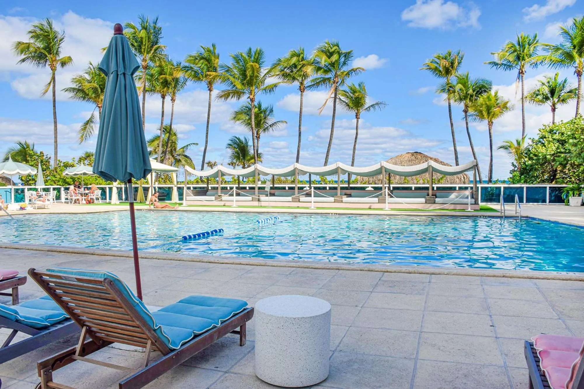 Swimming pool in Seacoast Suites on Miami Beach