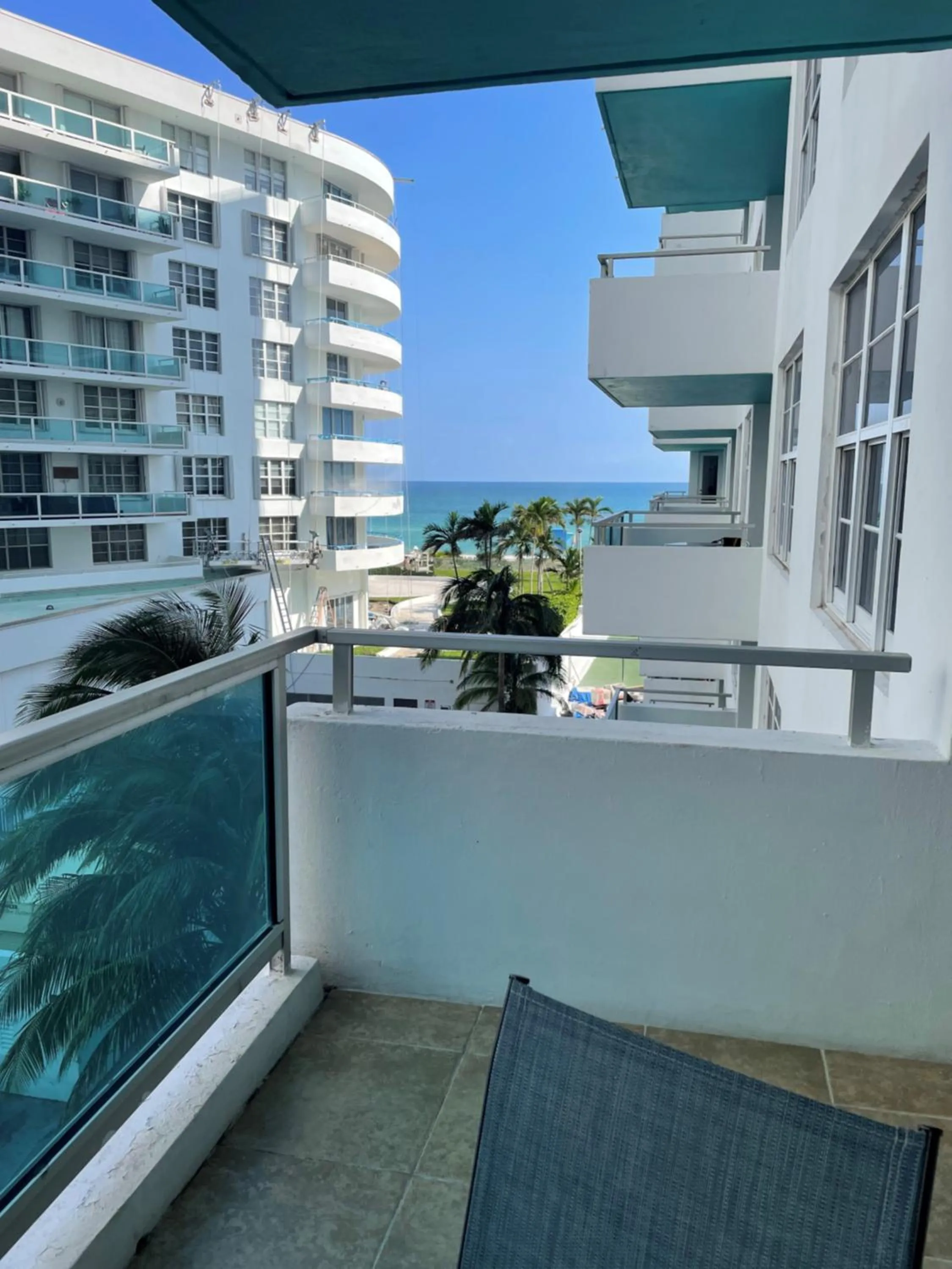 Balcony/Terrace in Seacoast Suites on Miami Beach