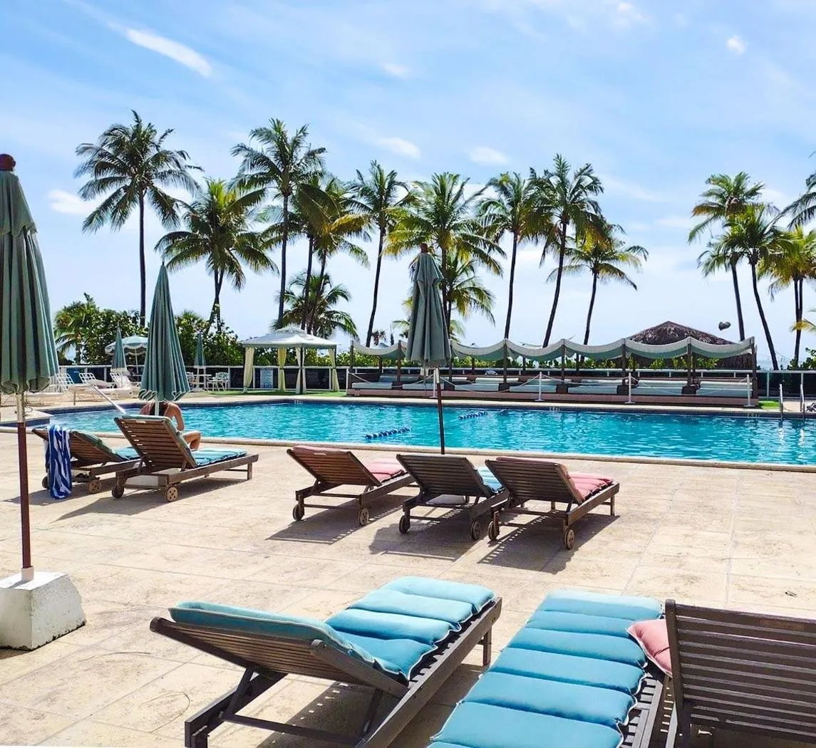 Swimming pool in Seacoast Suites on Miami Beach
