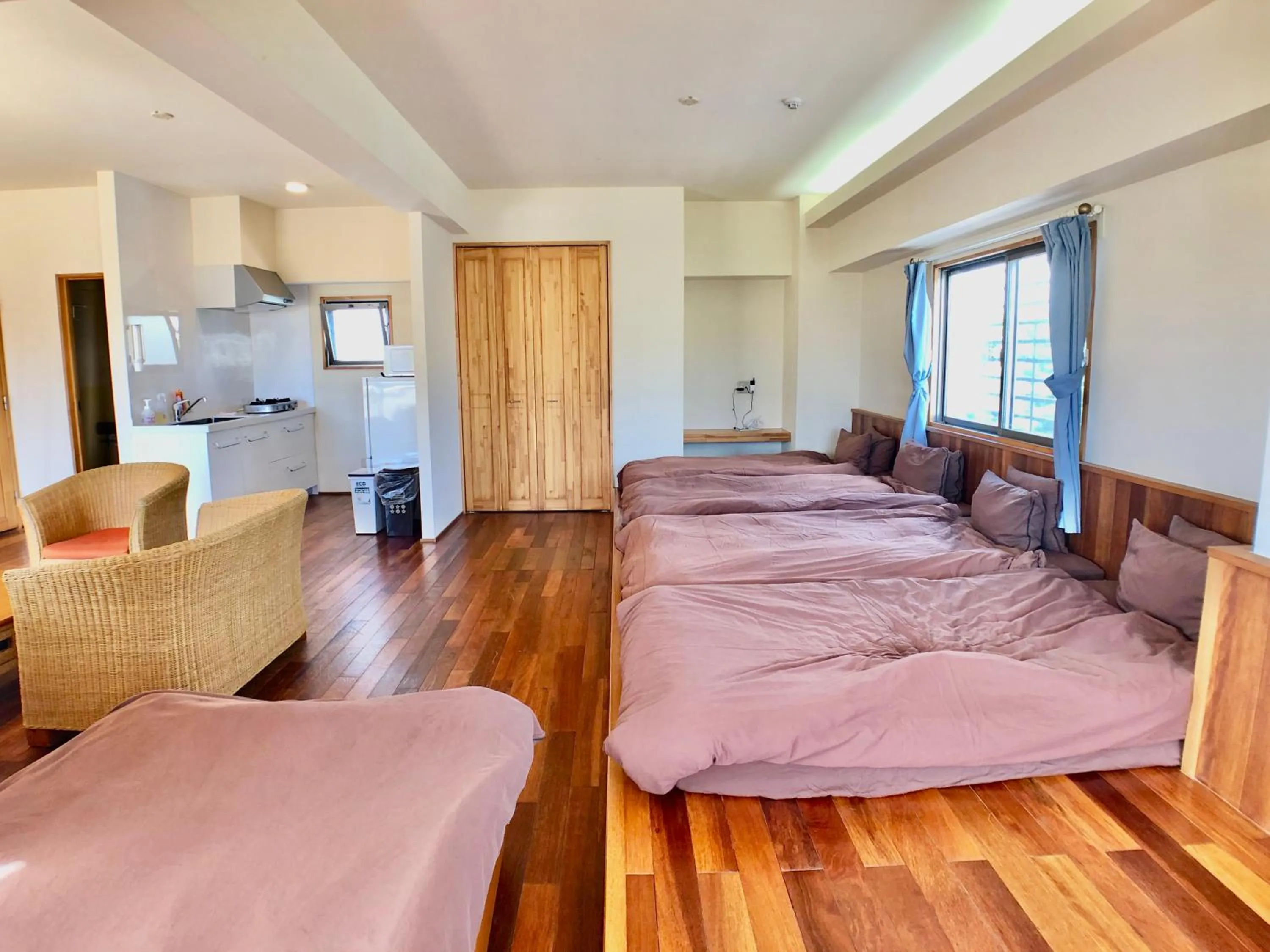 Photo of the whole room in robcondロブコンド