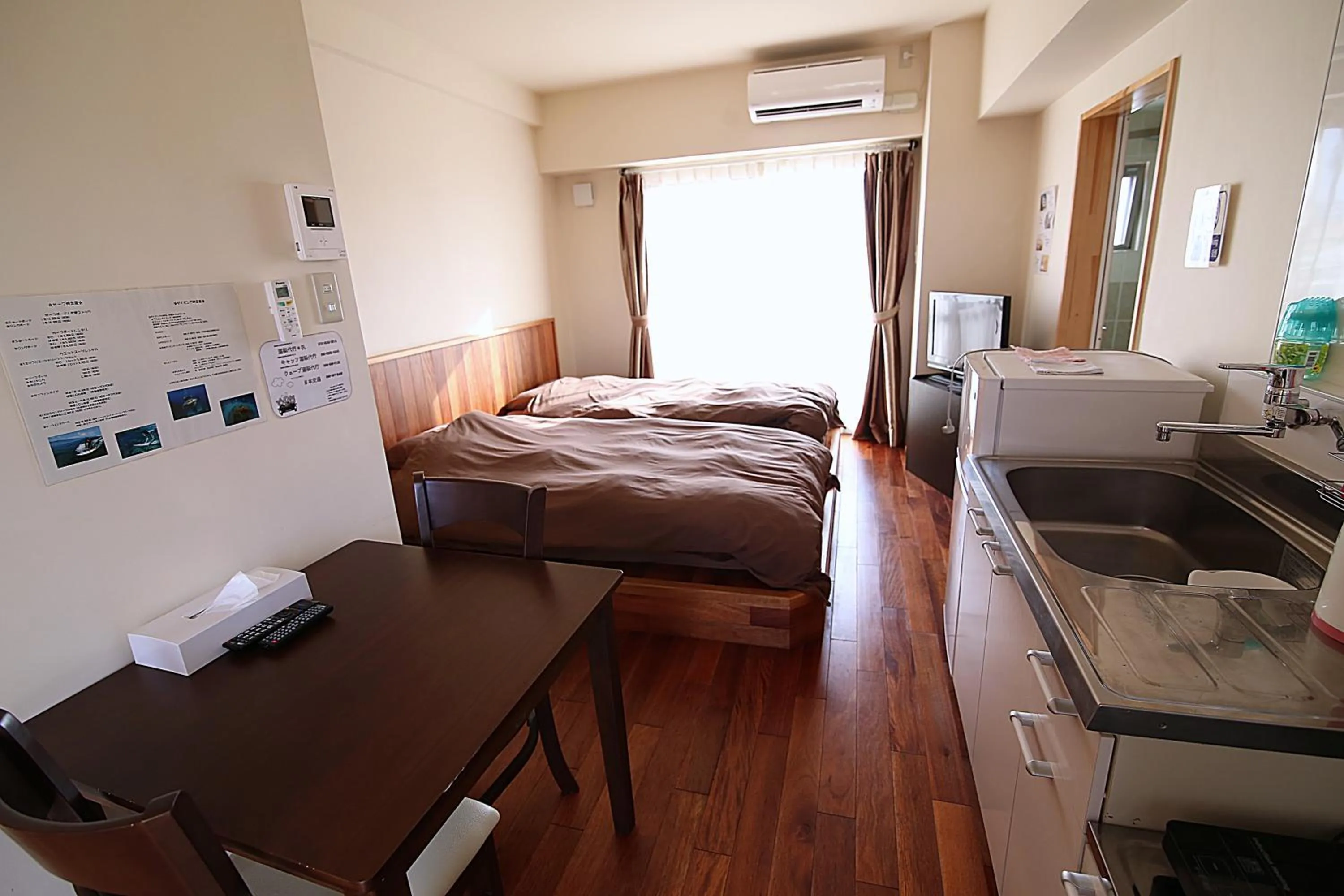 Photo of the whole room in robcondロブコンド