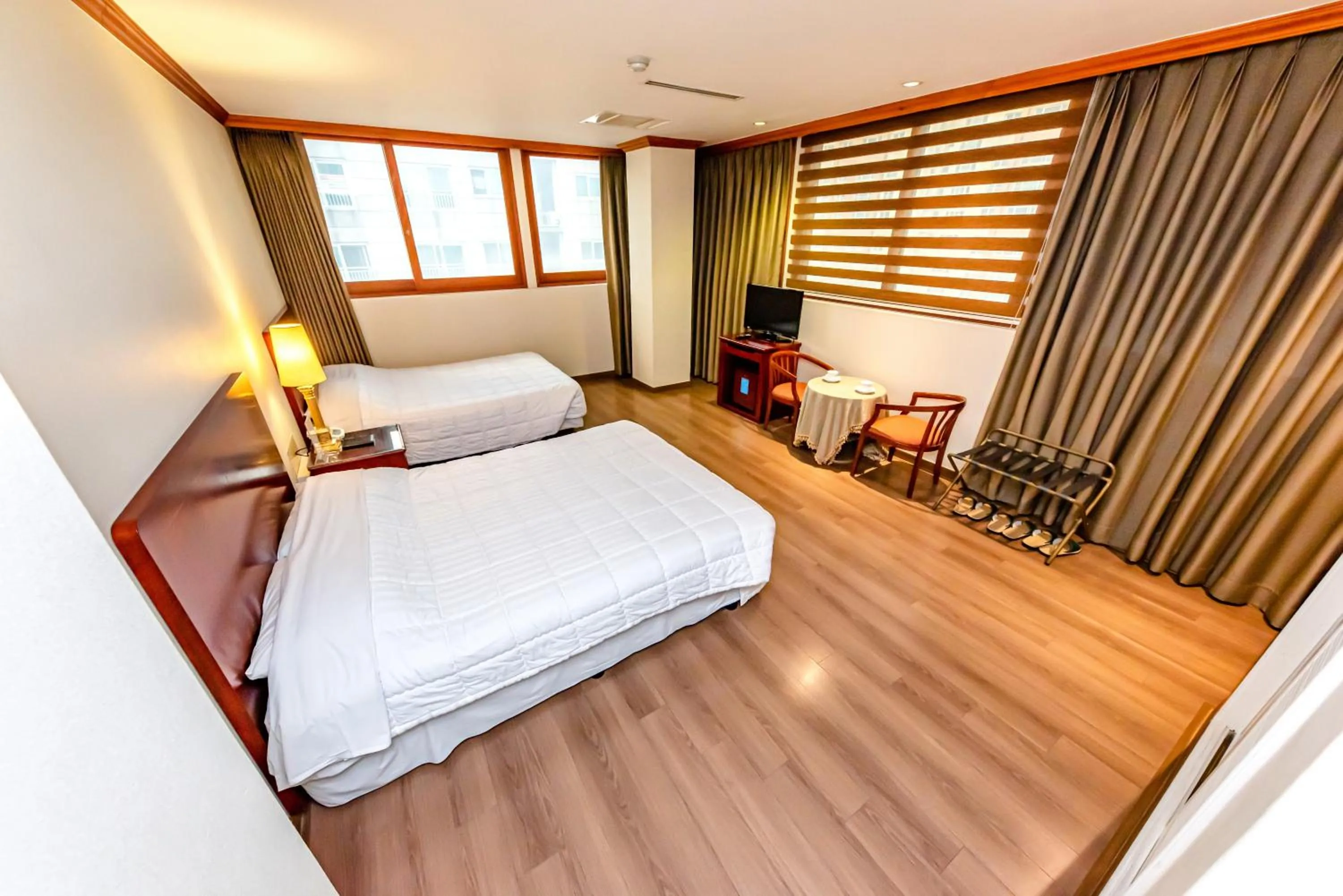 Bed in Samhaein Hotel