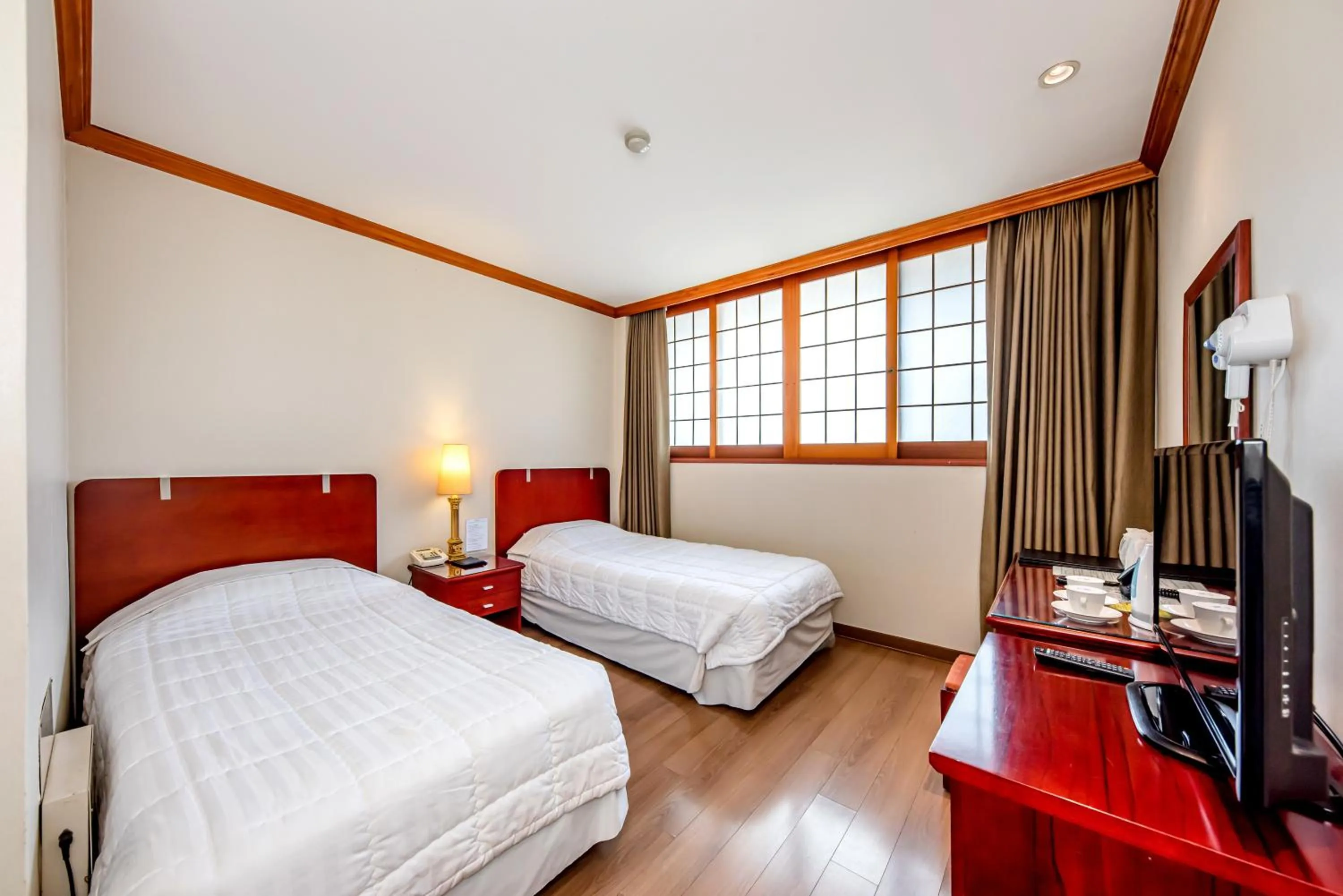 Bed in Samhaein Hotel