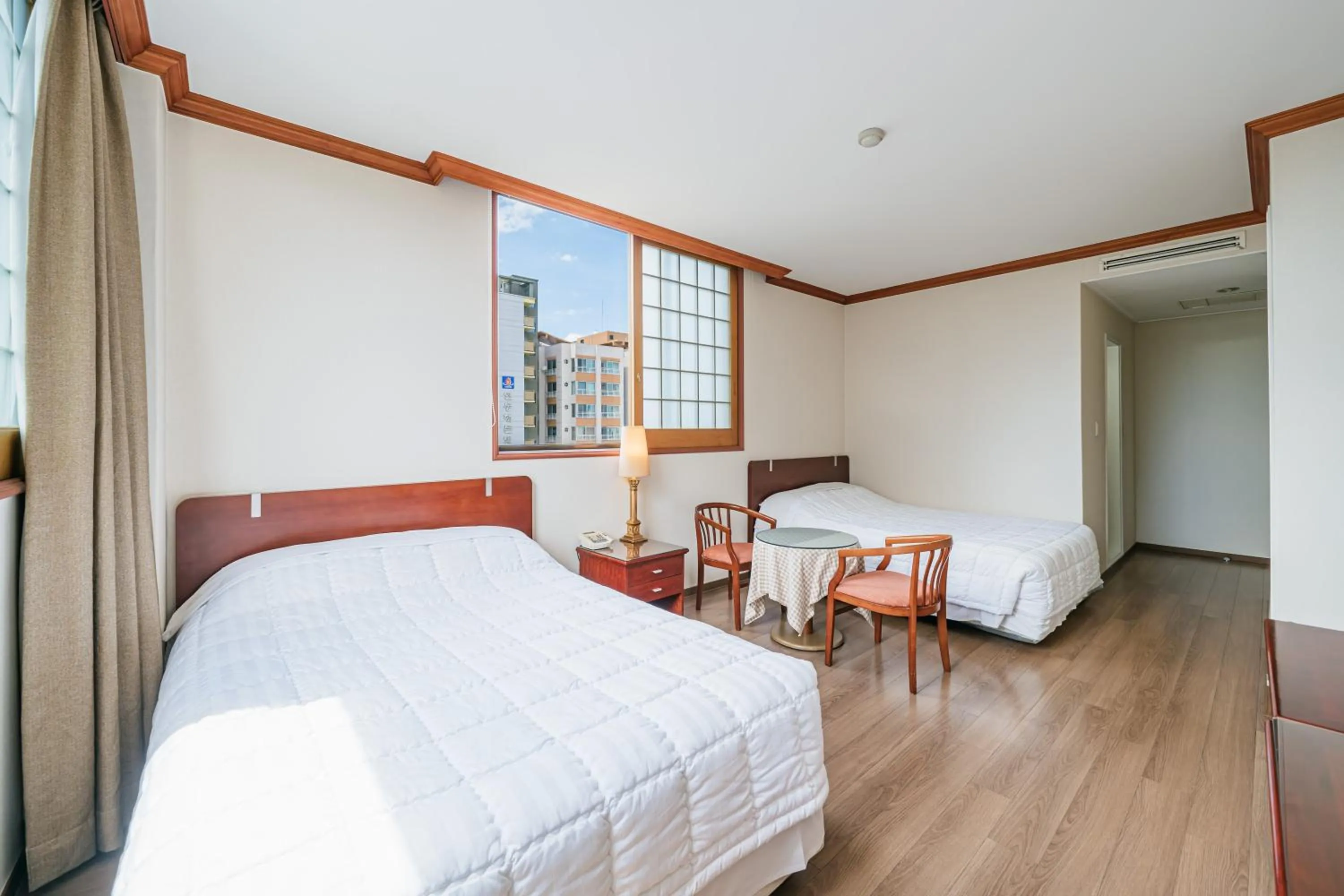 Bed in Samhaein Hotel