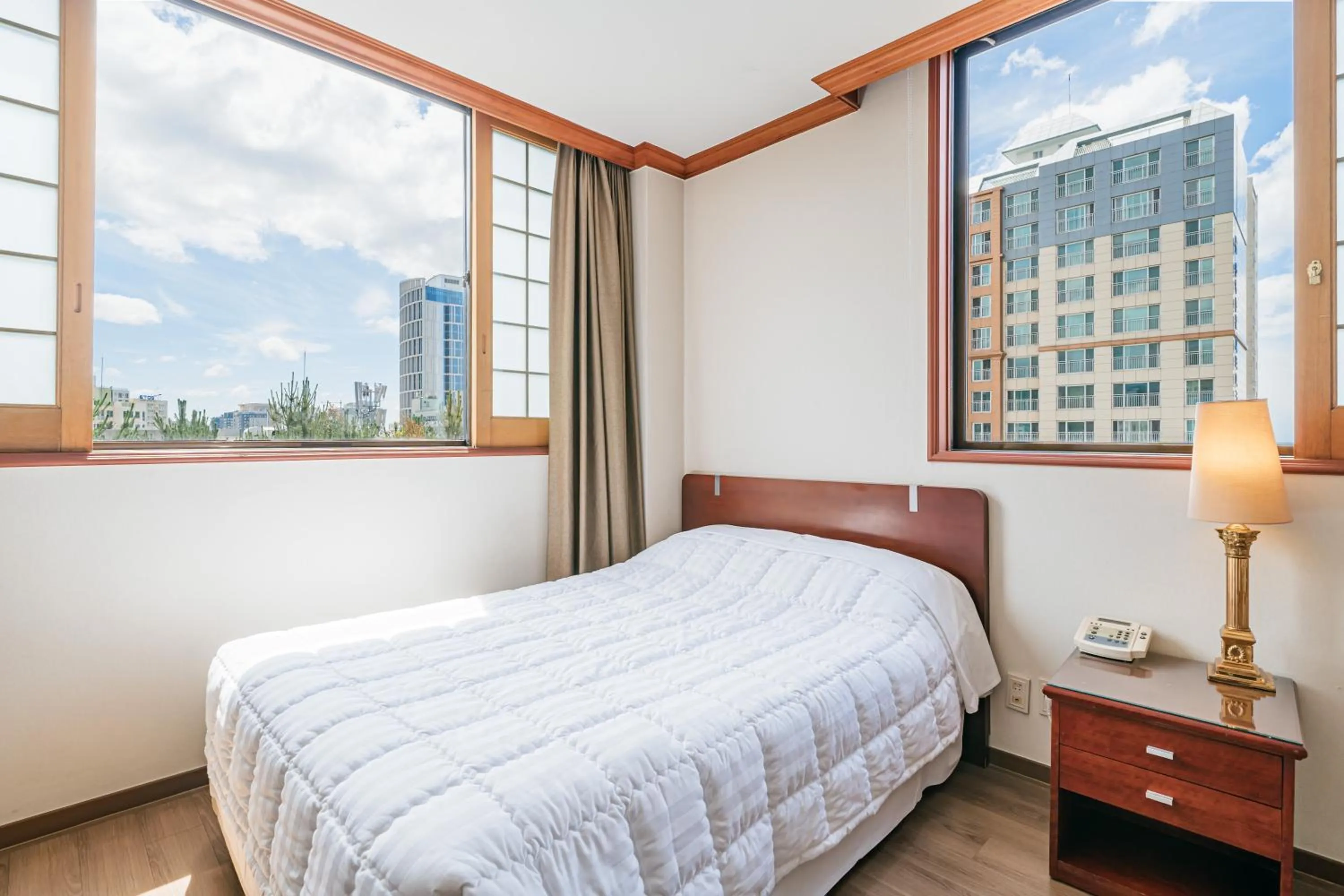 Bed in Samhaein Hotel