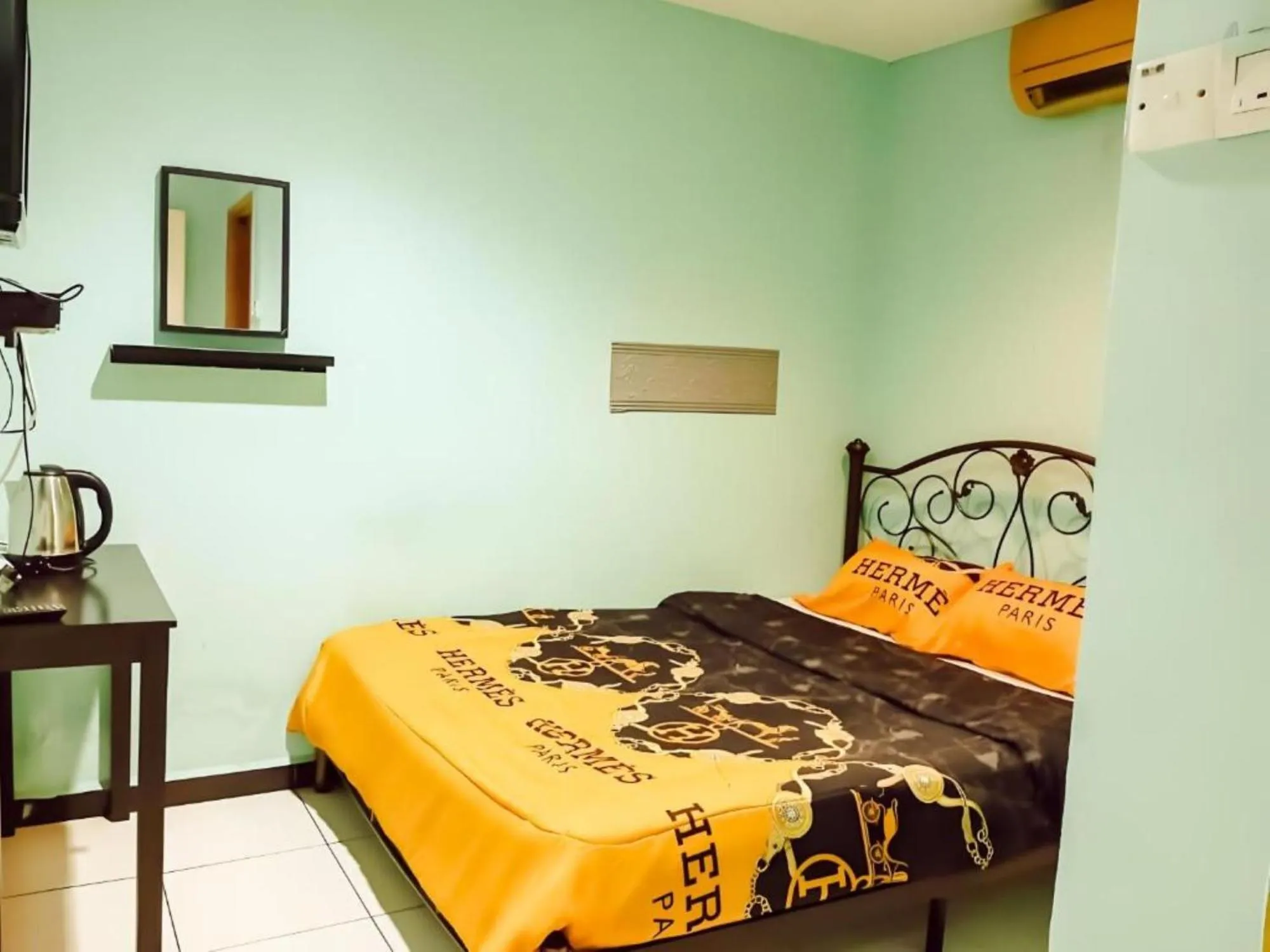 Bed in KL2F Empire Hotel & Apartment