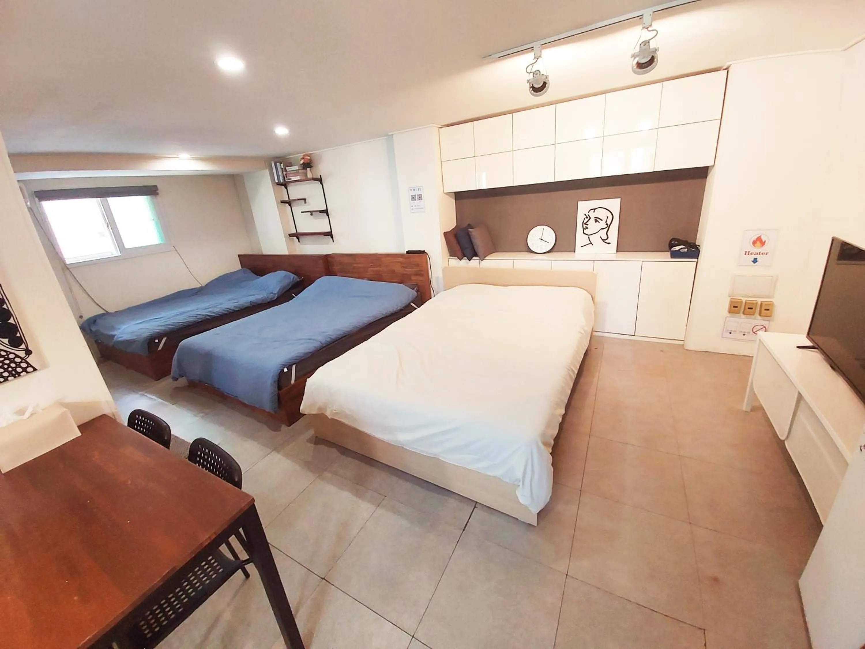 Bedroom, Bed in Blue Boat Hostel Myeongdong