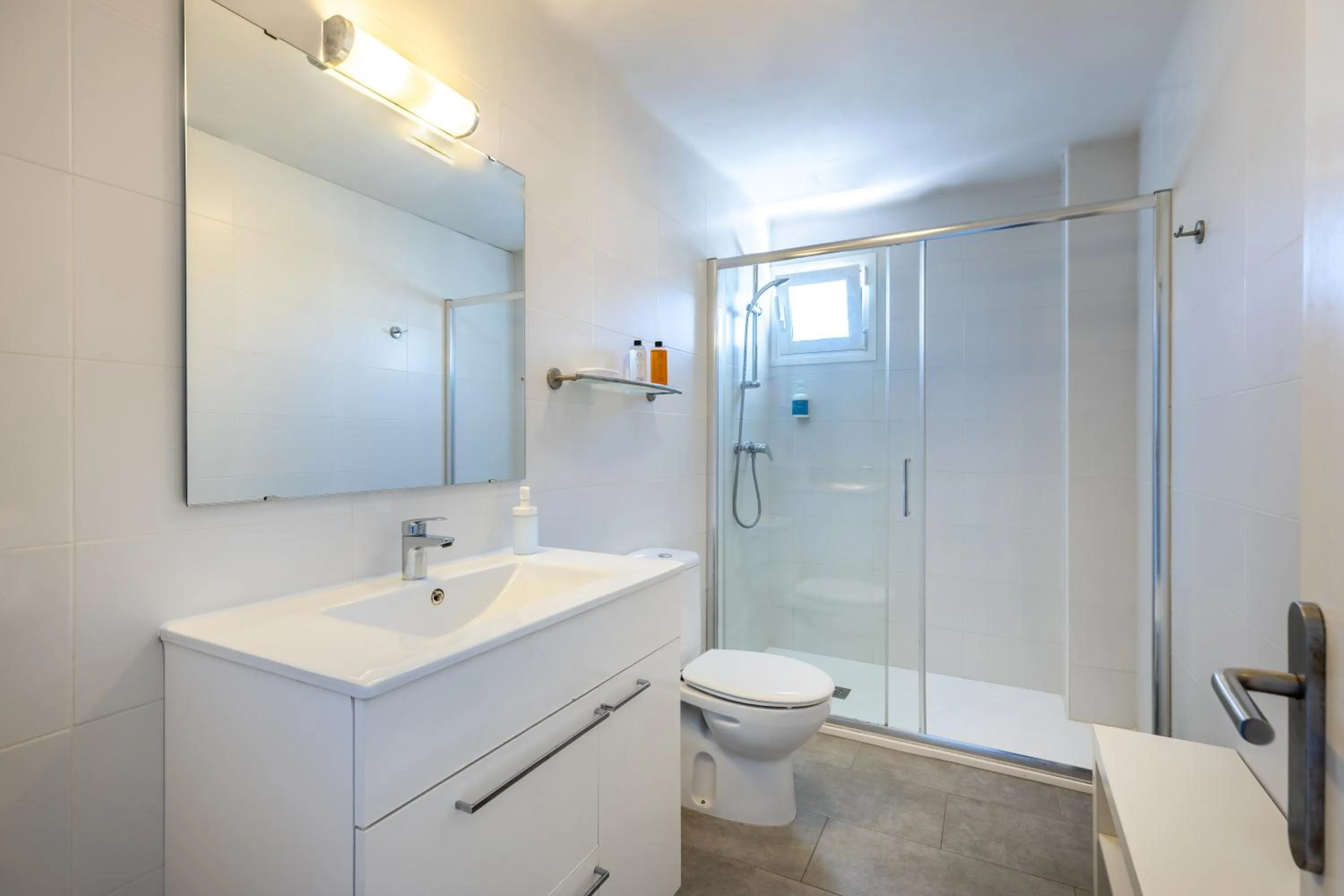 Shower in Hoposa Panorama