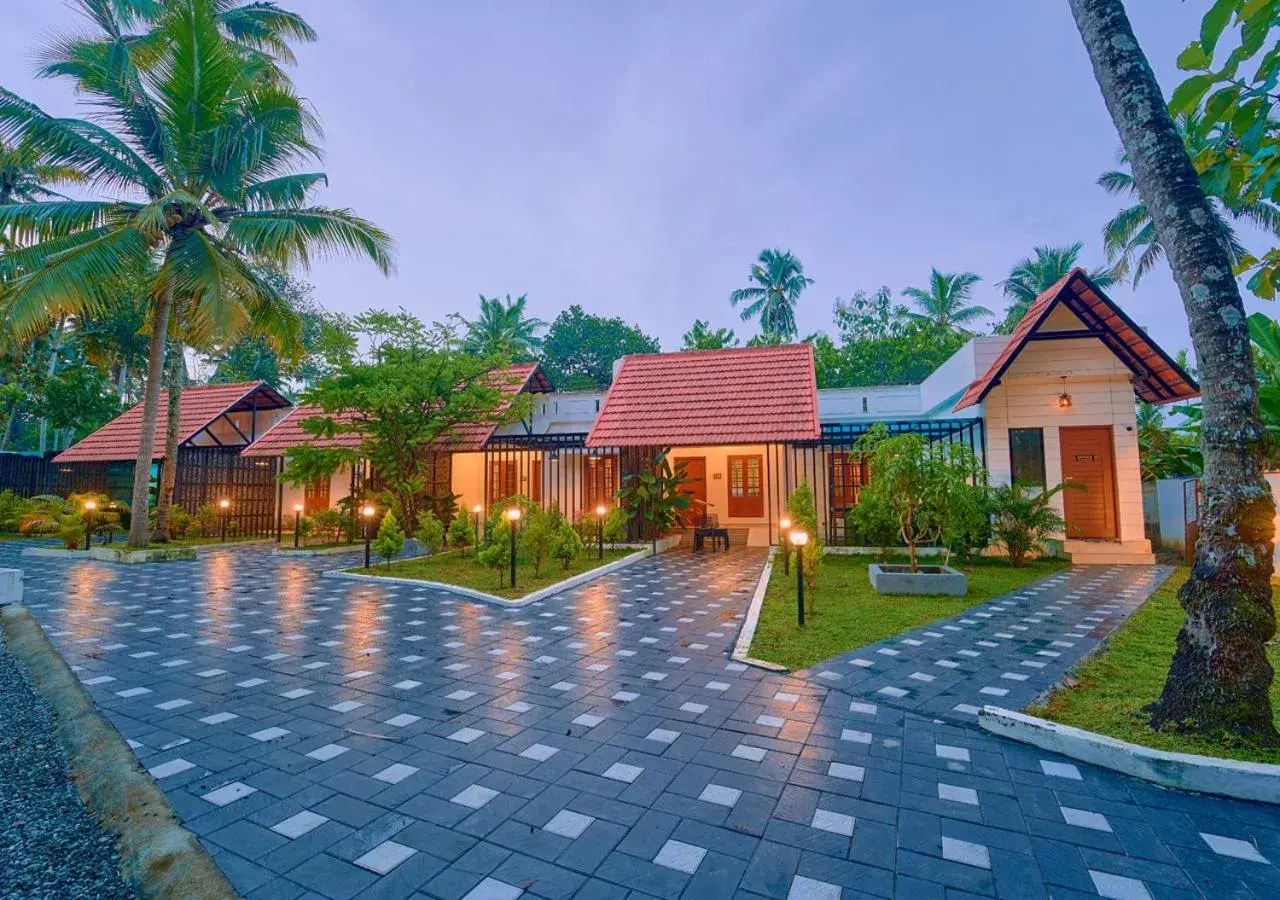Sarang Resort Varkala by VOYE HOMES - Includes Rooms with Private Pool Sarang Resort Varkala by VOYE HOMES - Includes Rooms with Private Pool