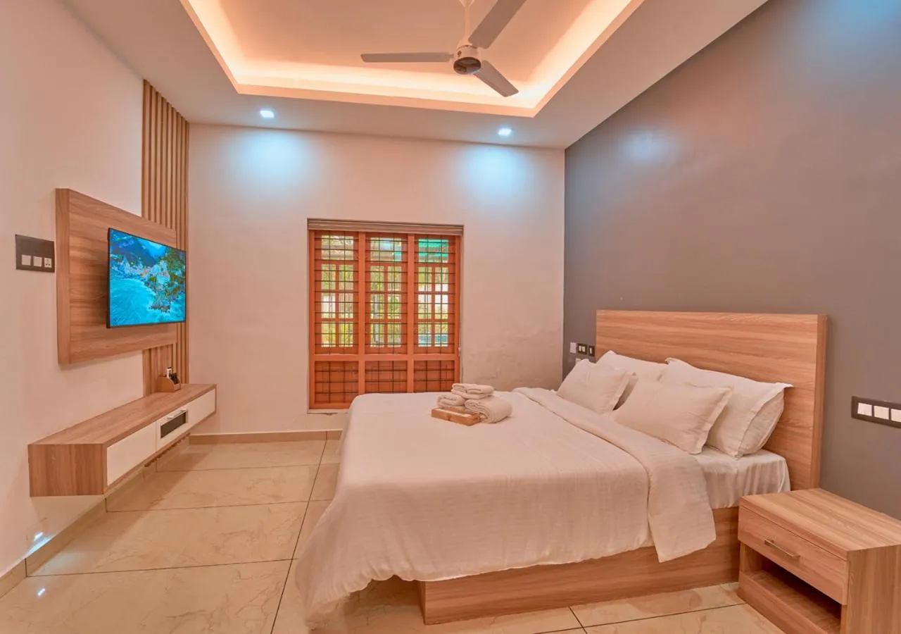 Deluxe Room in Sarang Resort Varkala by VOYE HOMES - Rooms & Pool Villas
