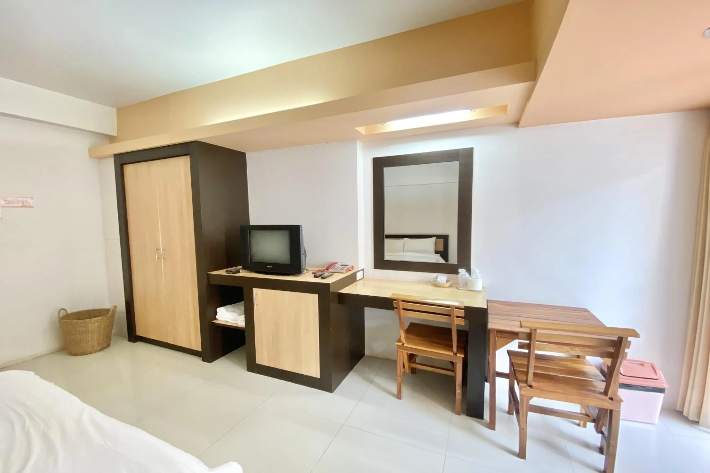 Bedroom, Bed in New Place Resort