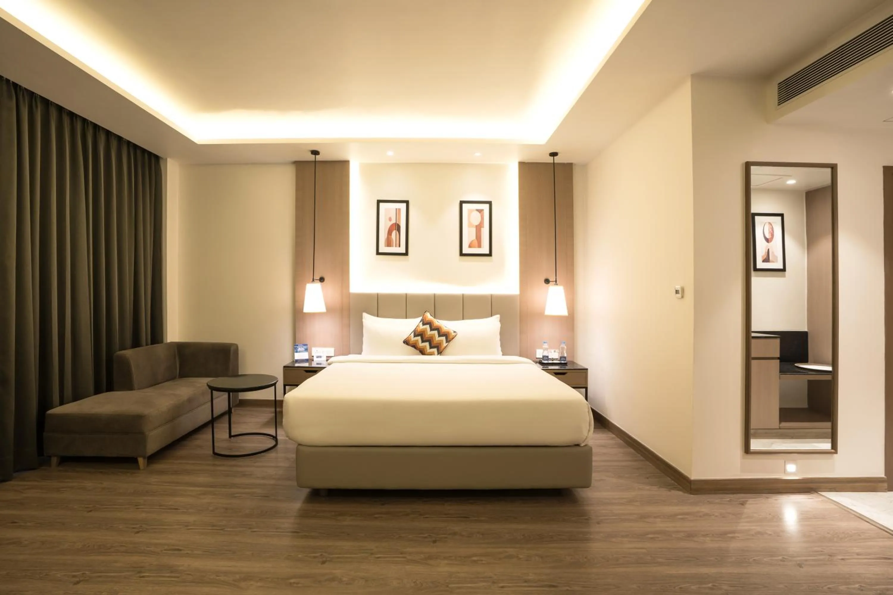 Premium King Room with City View - Non-Smoking in Best Western Plus Phagwara
