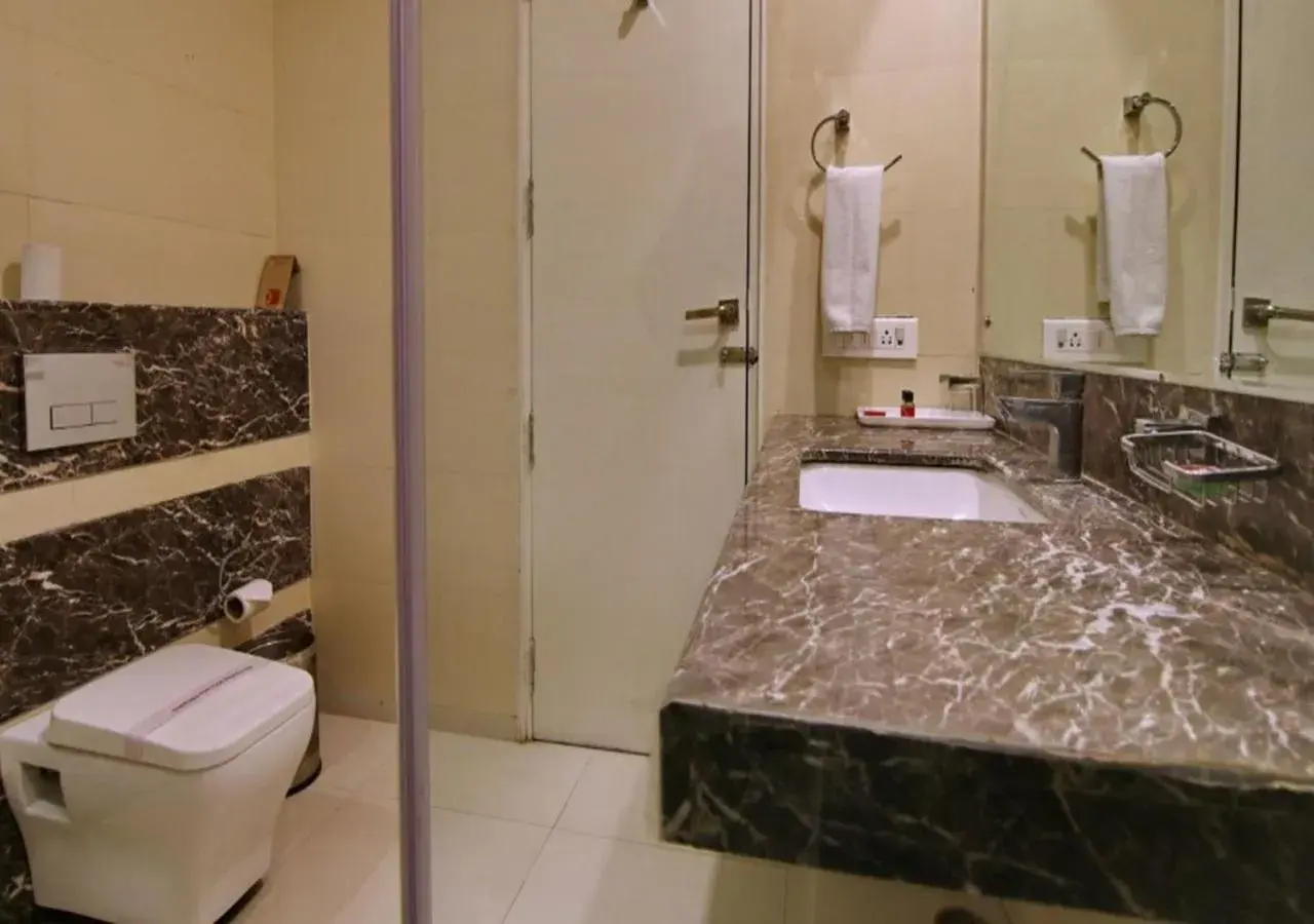 Deluxe Double Room in Sapna Clarks Inn Lucknow Deluxe Double Room in Sapna Clarks Inn Lucknow