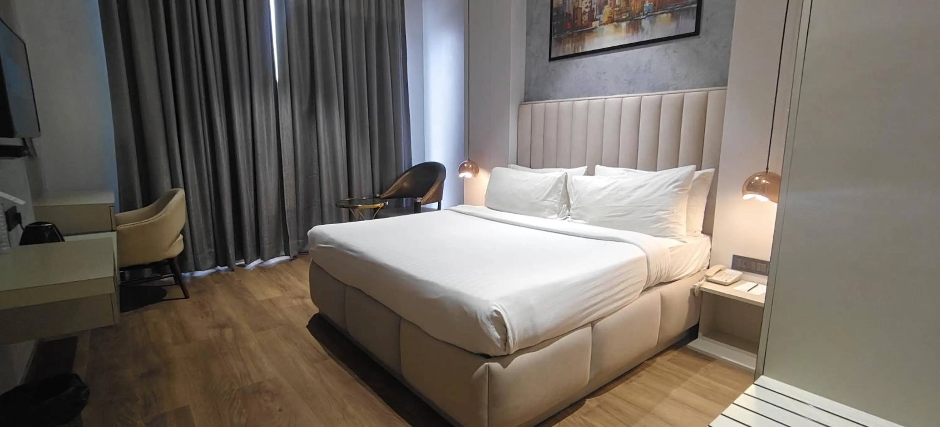 Bed in Sapna Clarks Inn Lucknow