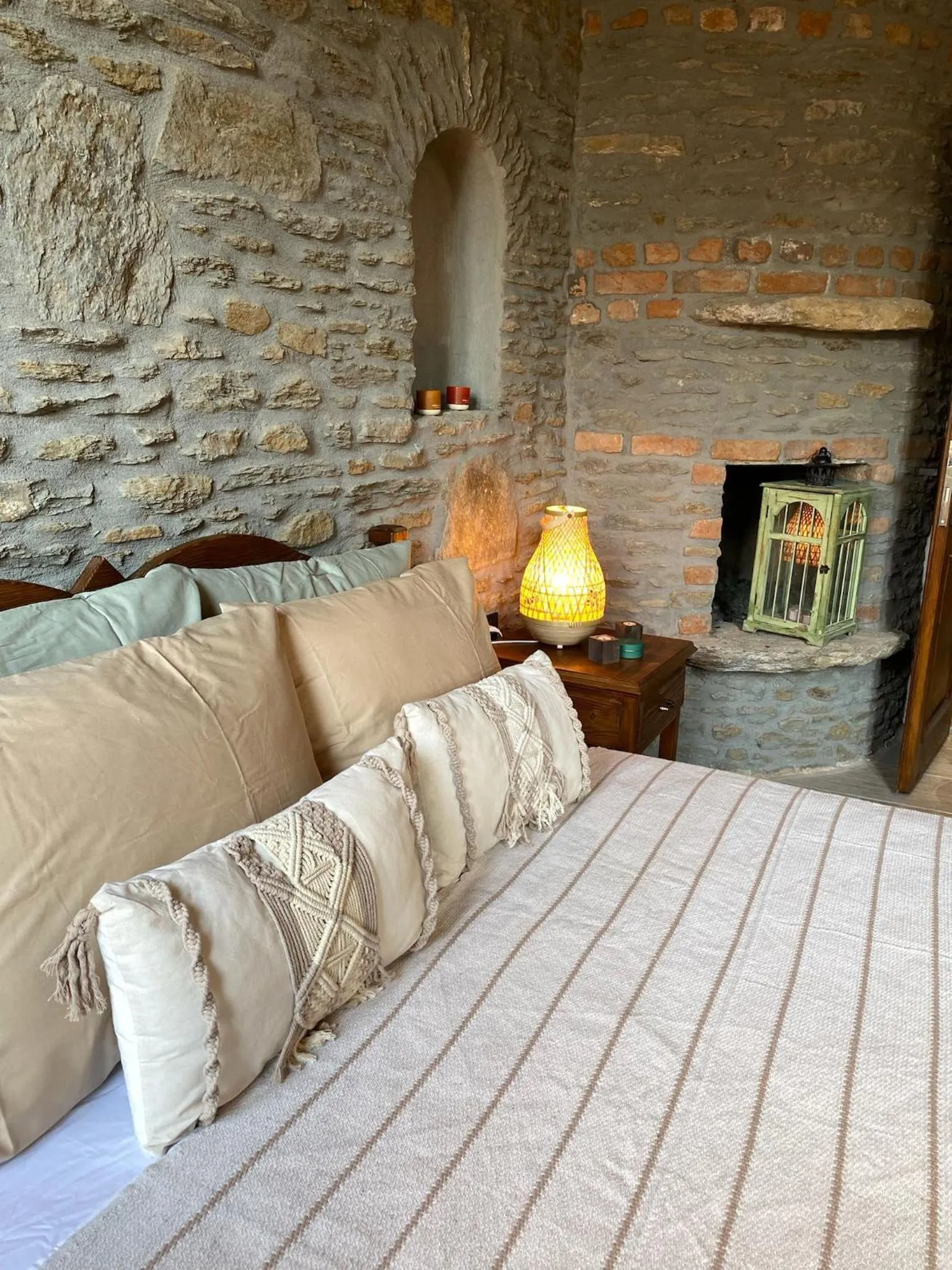 Bed in Şirince Kirke Otel