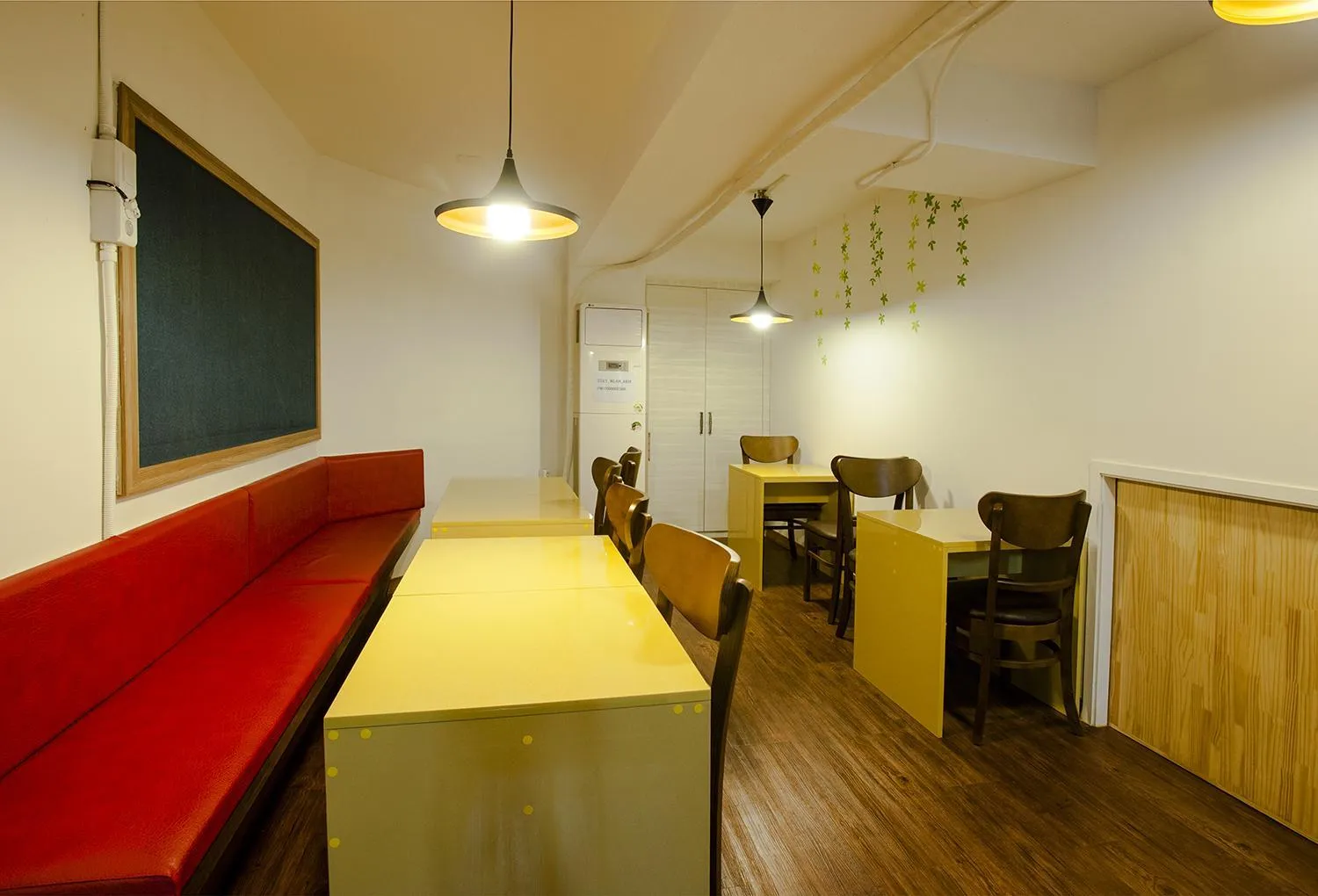 Lounge or bar in Myeongdong Ecohouse