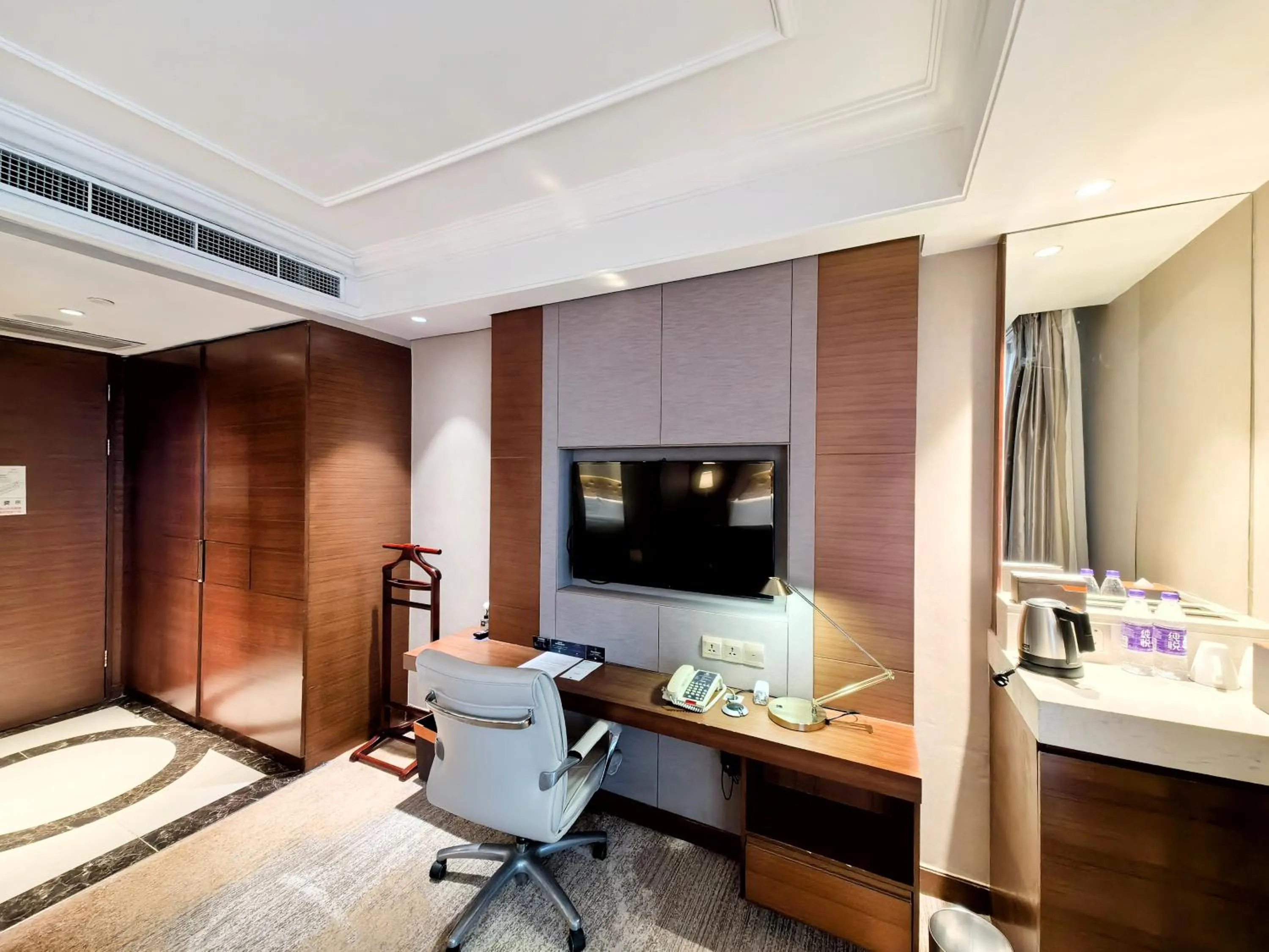 TV and multimedia, Bed in DoubleTree by Hilton Ningbo - Chunxiao